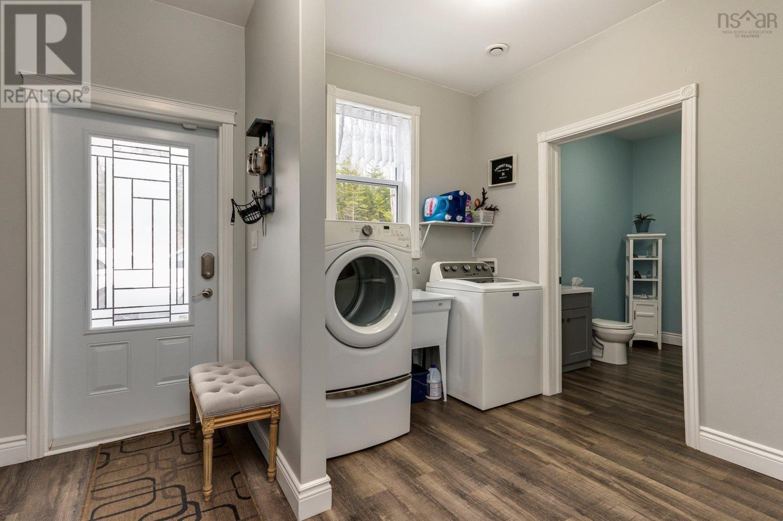 












206 Monte Vista Road

,
Enfield,




Nova Scotia
B2T1H9

