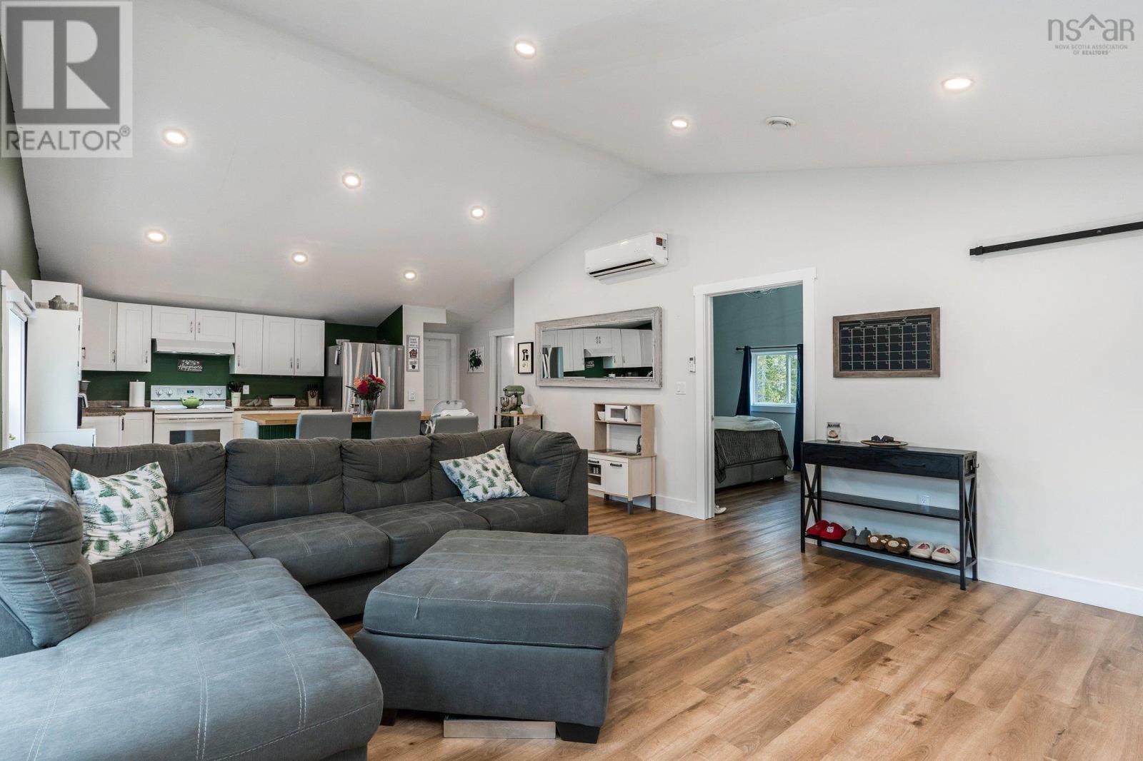 












206 Monte Vista Road

,
Enfield,




Nova Scotia
B2T1H9

