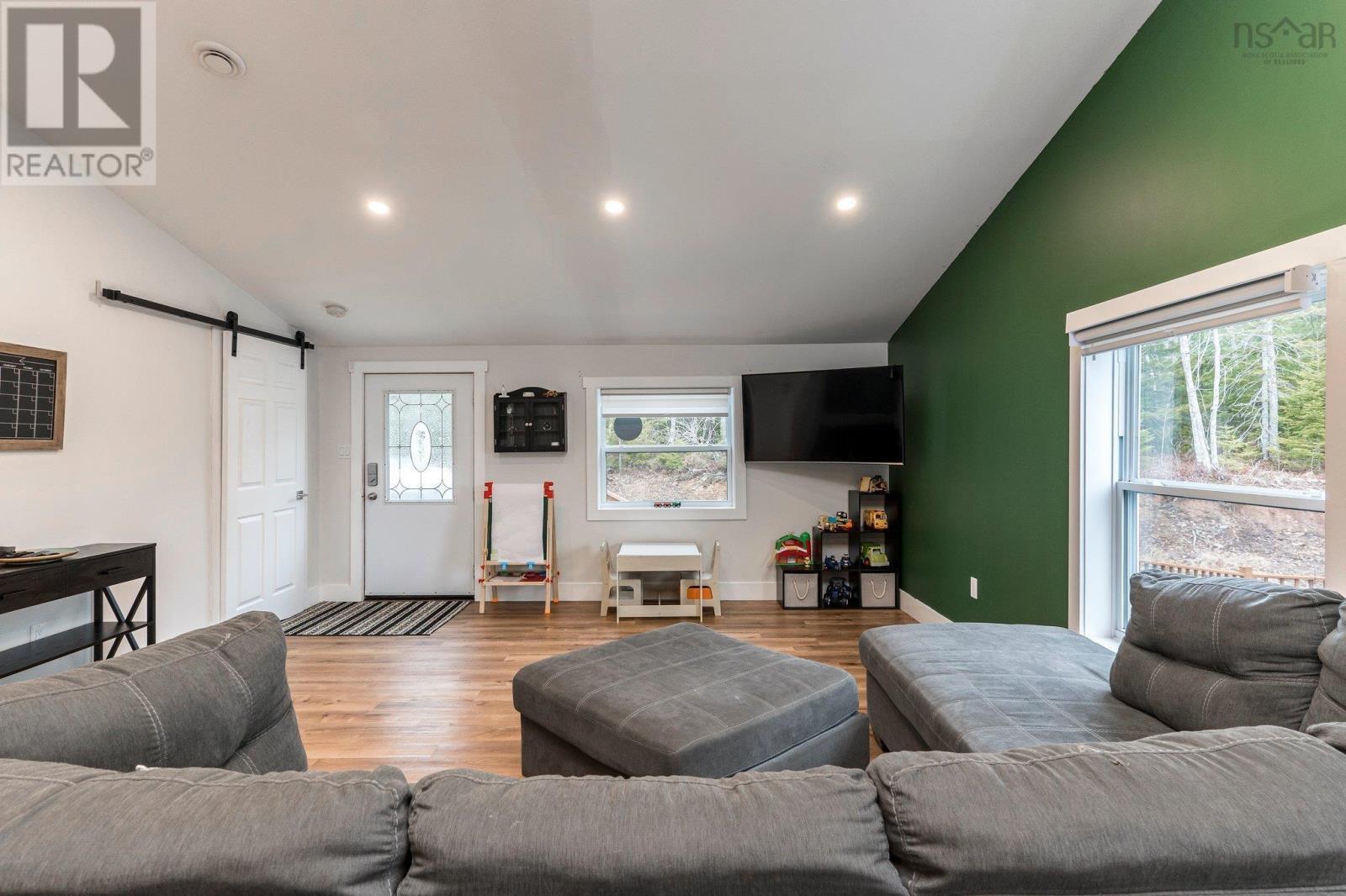 












206 Monte Vista Road

,
Enfield,




Nova Scotia
B2T1H9

