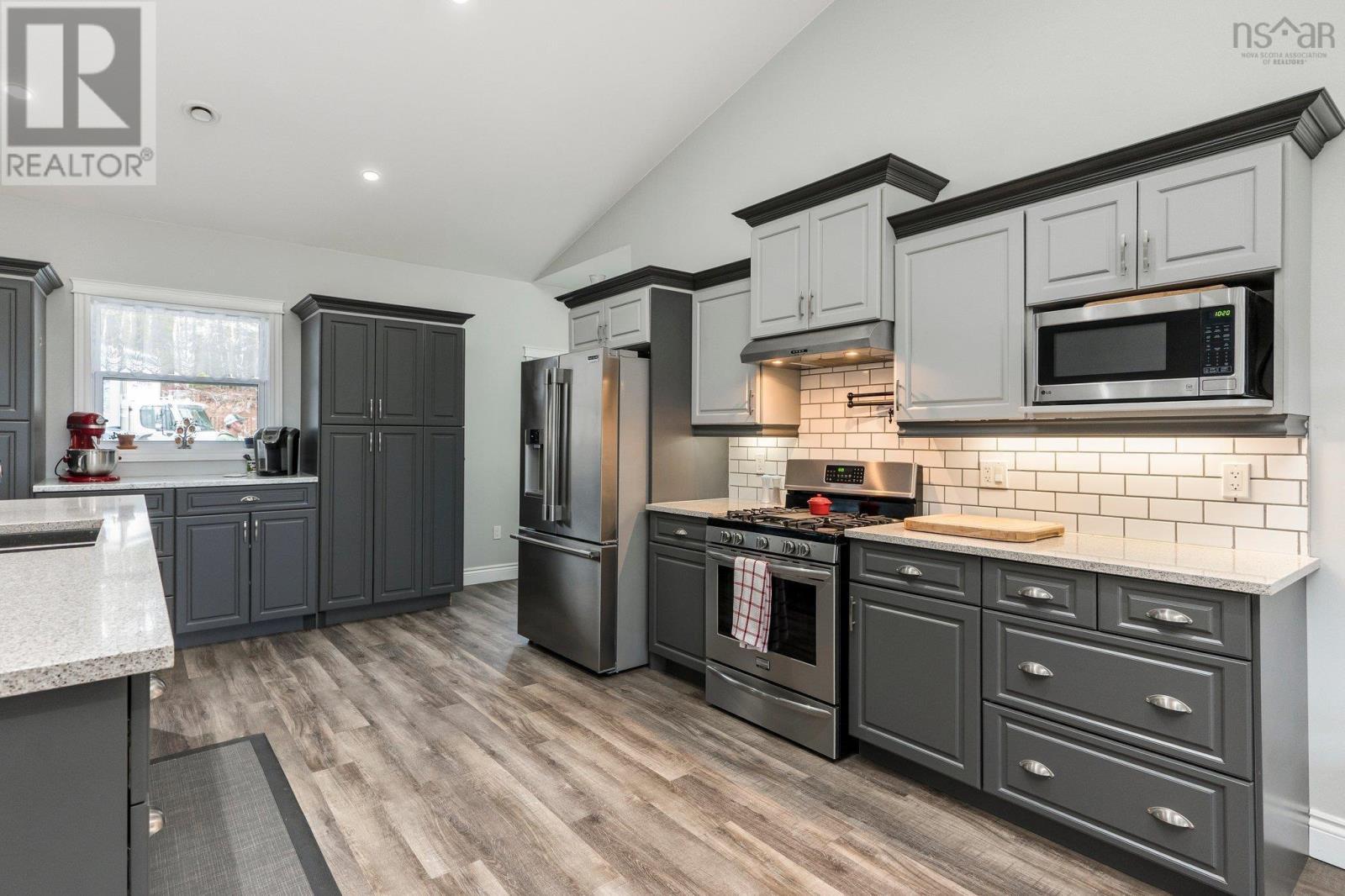 












206 Monte Vista Road

,
Enfield,




Nova Scotia
B2T1H9

