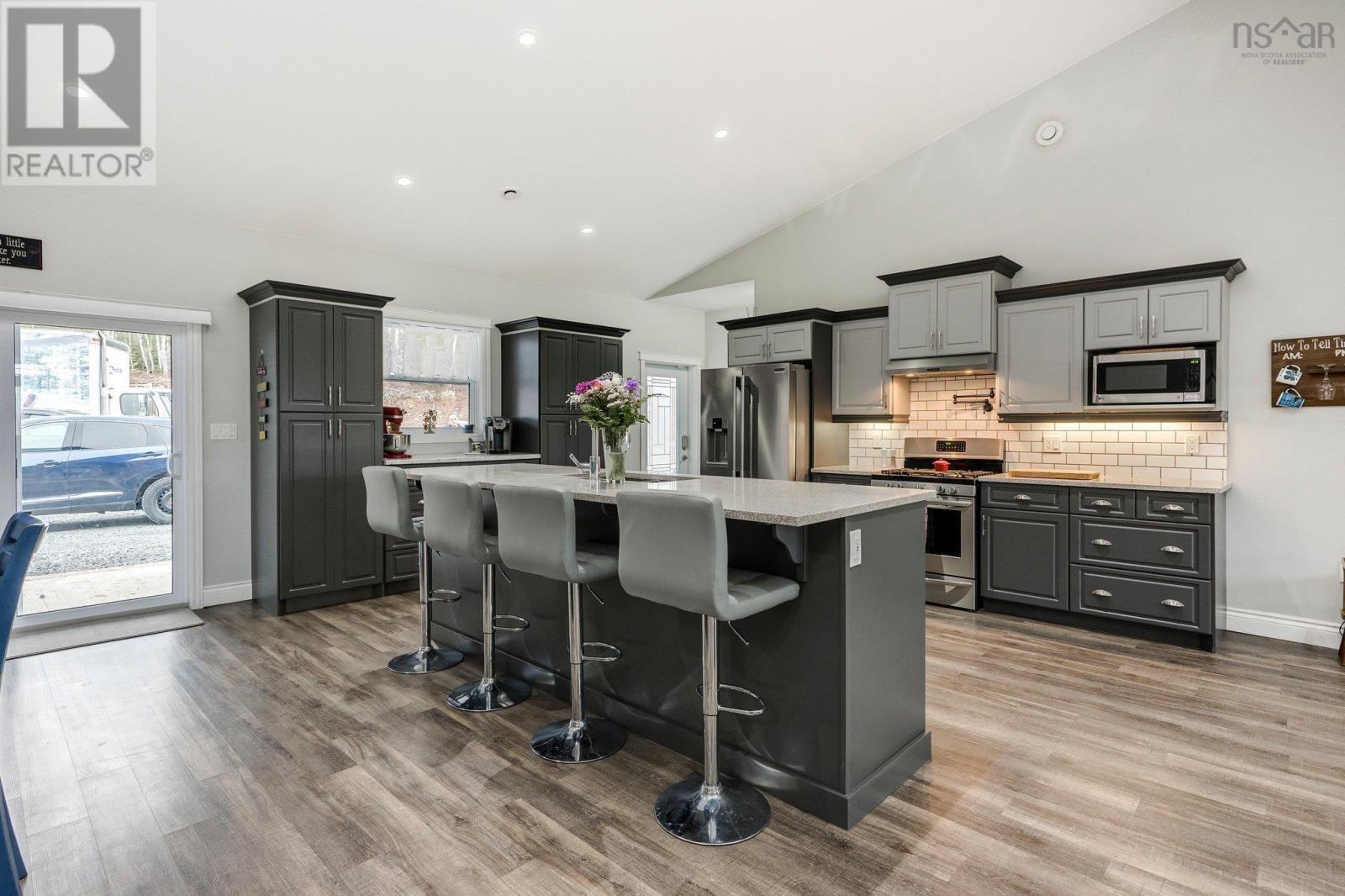 












206 Monte Vista Road

,
Enfield,




Nova Scotia
B2T1H9

