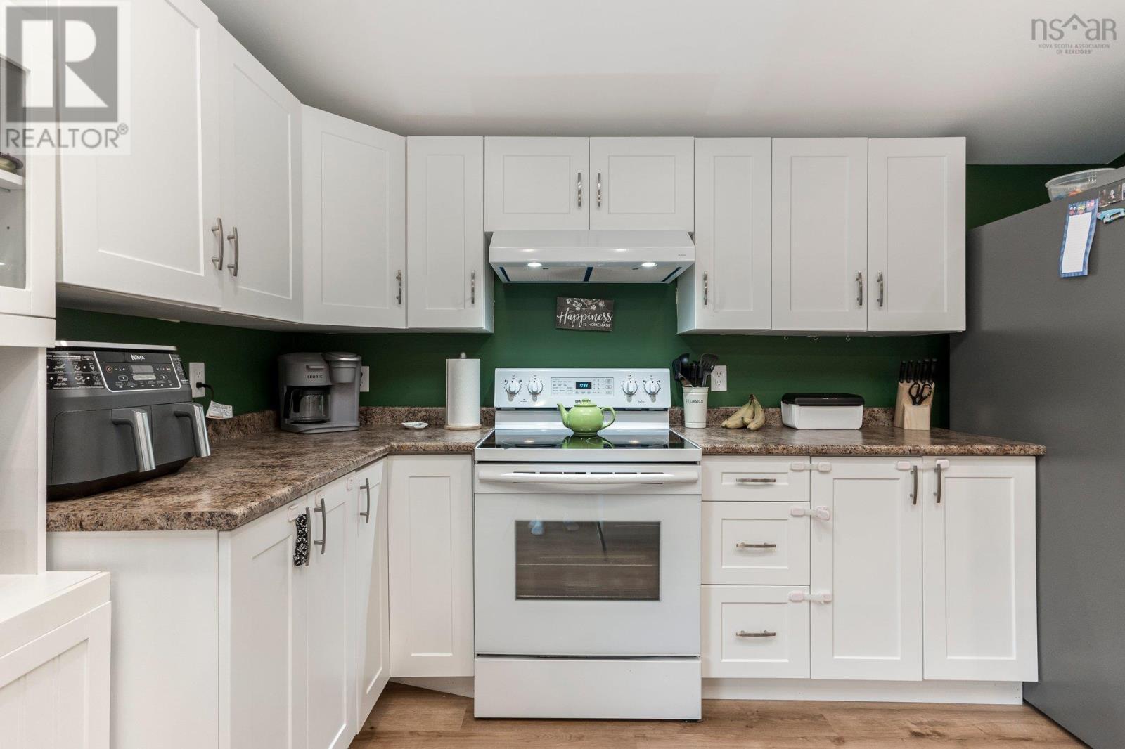 












206 Monte Vista Road

,
Enfield,




Nova Scotia
B2T1H9

