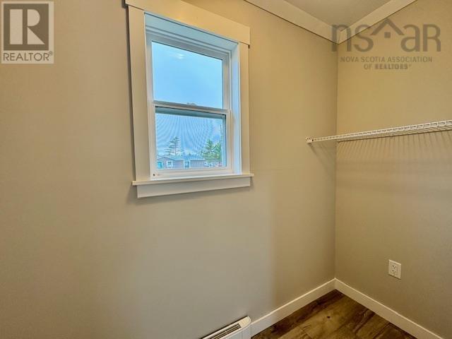 












8 Christopher Avenue

,
Mount Uniacke,




Nova Scotia
B0N1Z0

