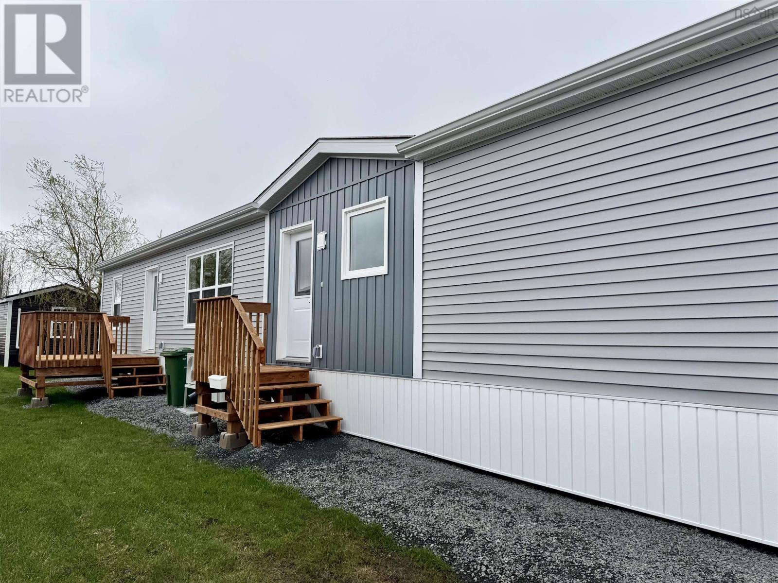 












8 Christopher Avenue

,
Mount Uniacke,




Nova Scotia
B0N1Z0

