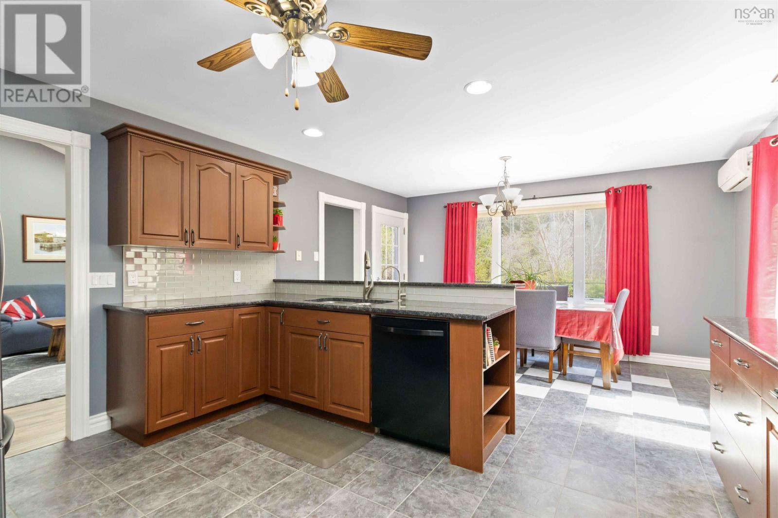 












291 Sambro Creek Road

,
Sambro Creek,




Nova Scotia
B3V1L8

