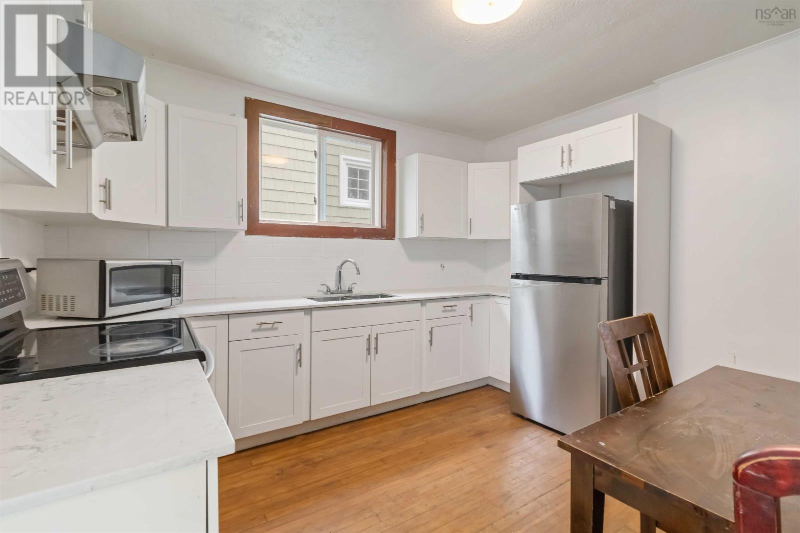 












16 Birches Drive

,
Halifax,




Nova Scotia
B3N1J1

