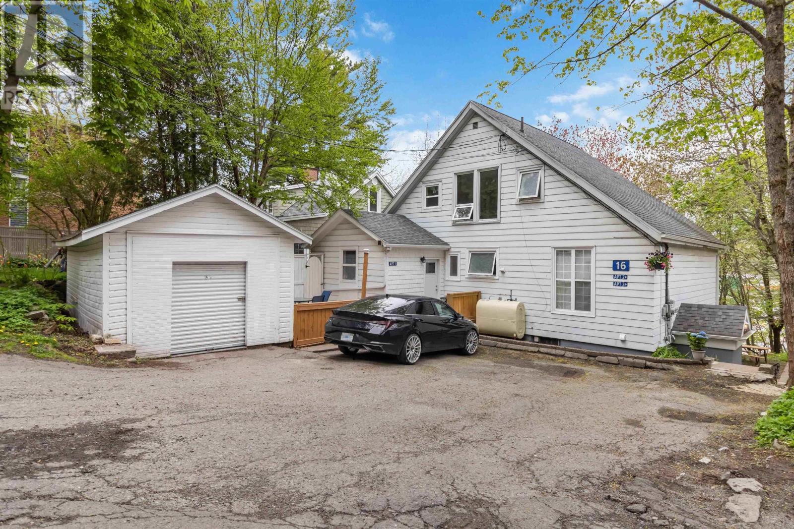 












16 Birches Drive

,
Halifax,




Nova Scotia
B3N1J1

