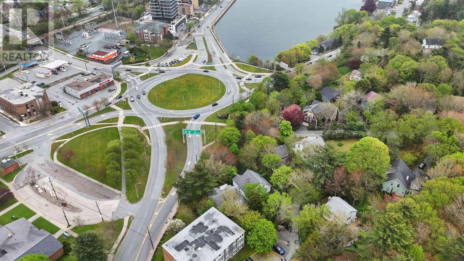 












16 Birches Drive

,
Halifax,




Nova Scotia
B3N1J1


