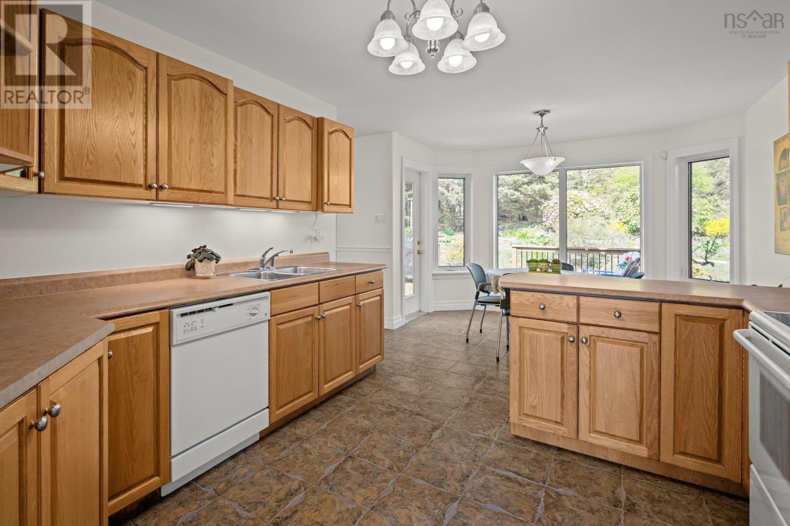 












103 Summer Field Way

,
Dartmouth,




Nova Scotia
B2W6M9

