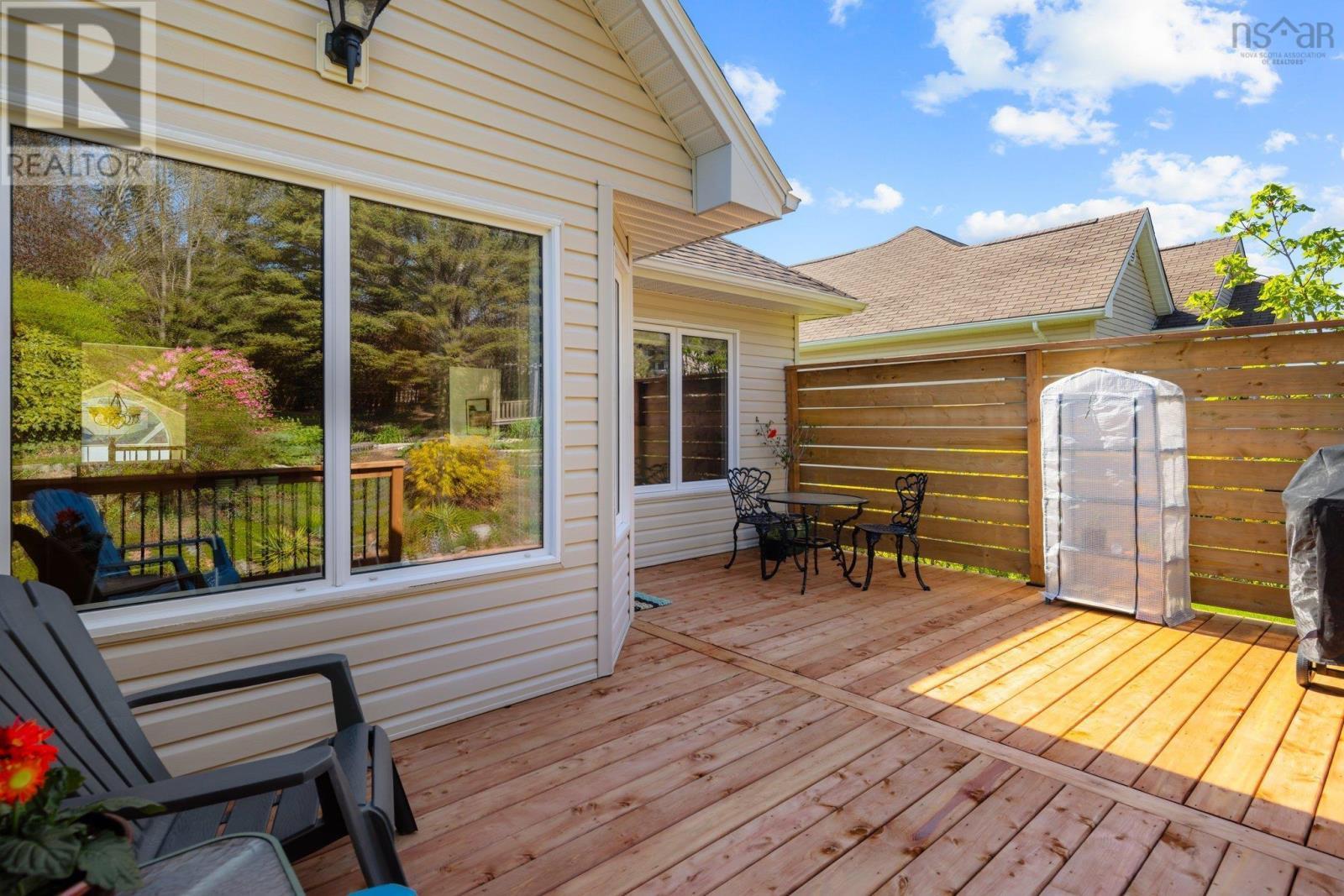 












103 Summer Field Way

,
Dartmouth,




Nova Scotia
B2W6M9

