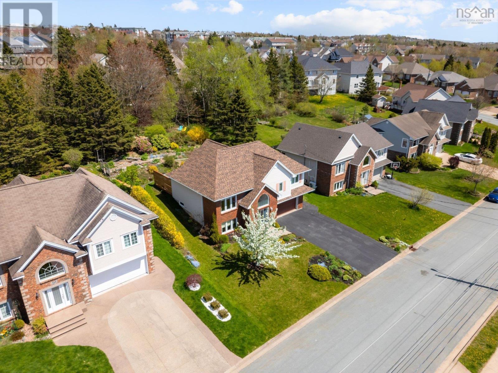












103 Summer Field Way

,
Dartmouth,




Nova Scotia
B2W6M9

