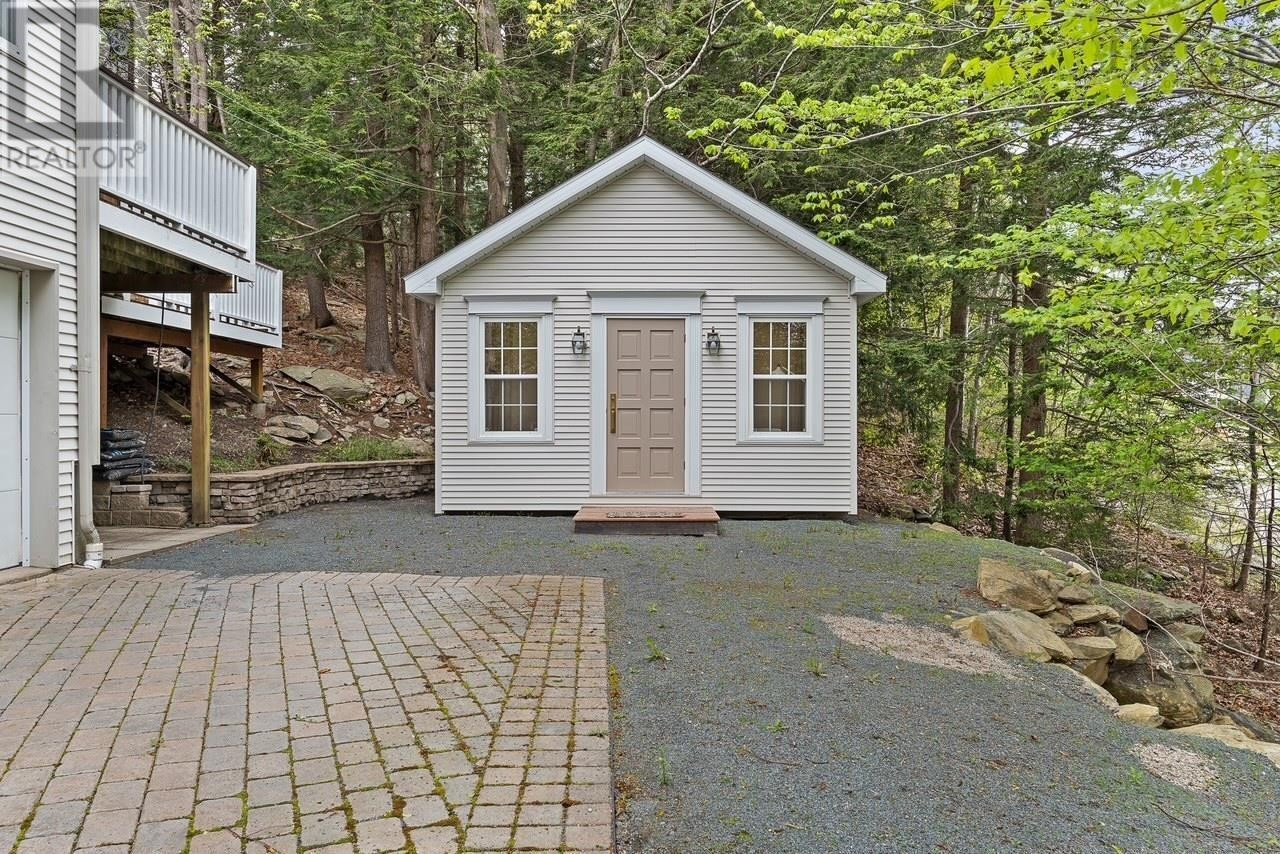 












26 Centre Street

,
Bedford,




Nova Scotia
B4A2B2

