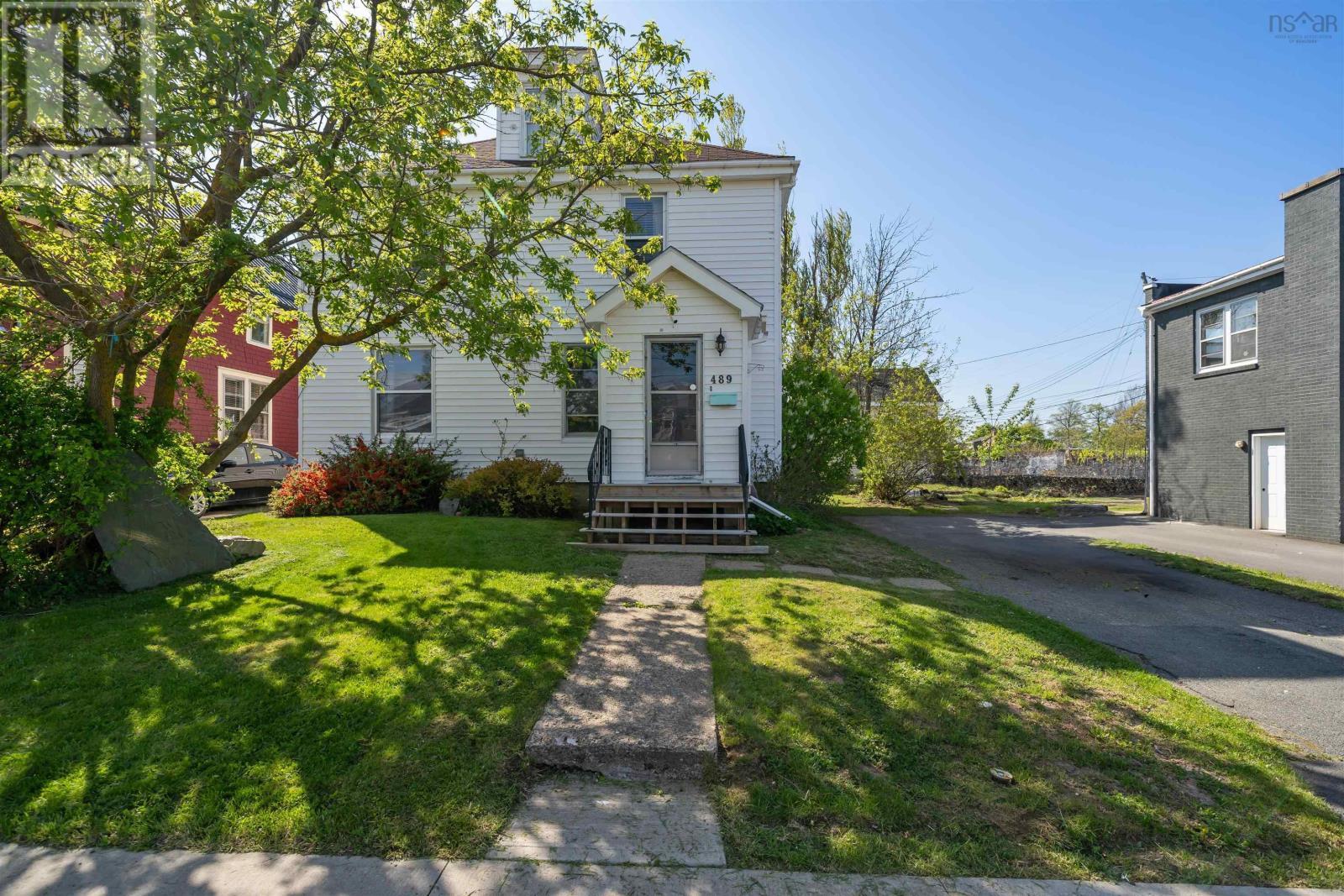 












489 South Frederick Street

,
New Glasgow,




Nova Scotia
B2H5N2

