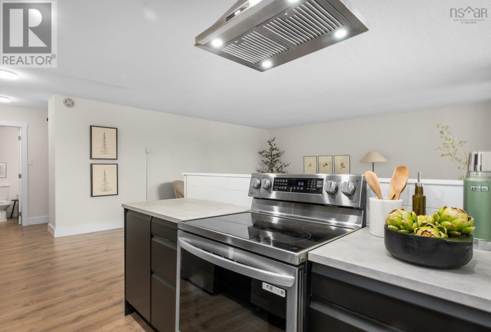 












401 5959 Spring Garden Road

,
Halifax,




Nova Scotia
B3H1Y4

