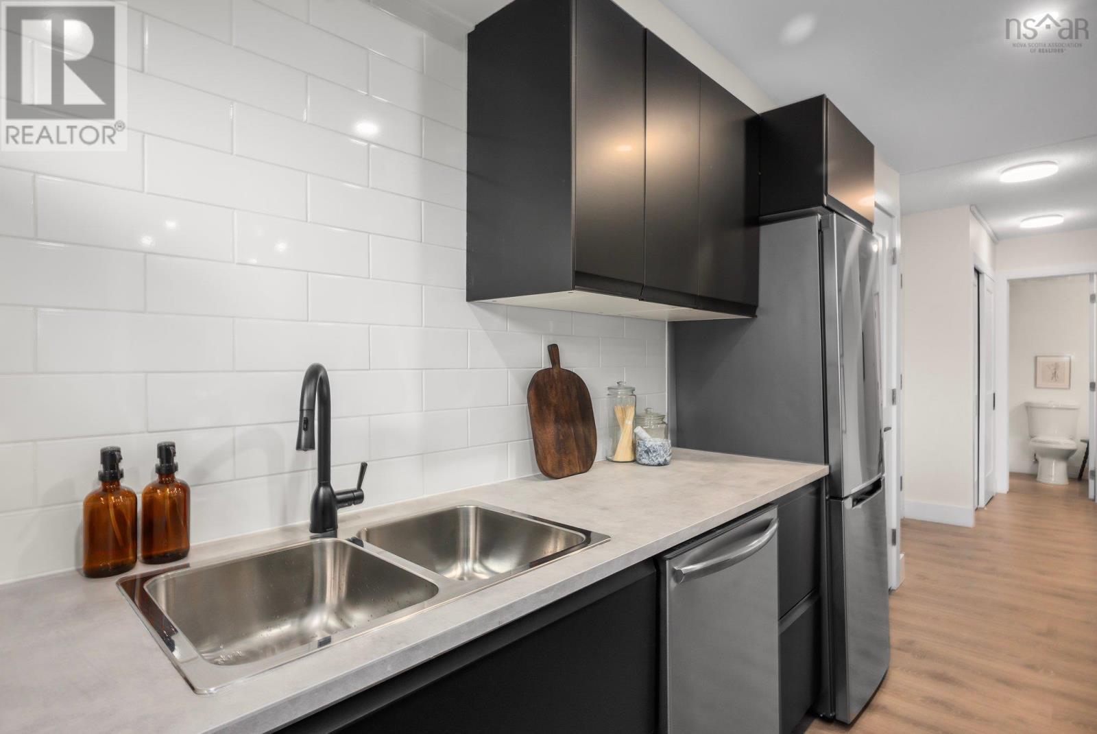 












401 5959 Spring Garden Road

,
Halifax,




Nova Scotia
B3H1Y4


