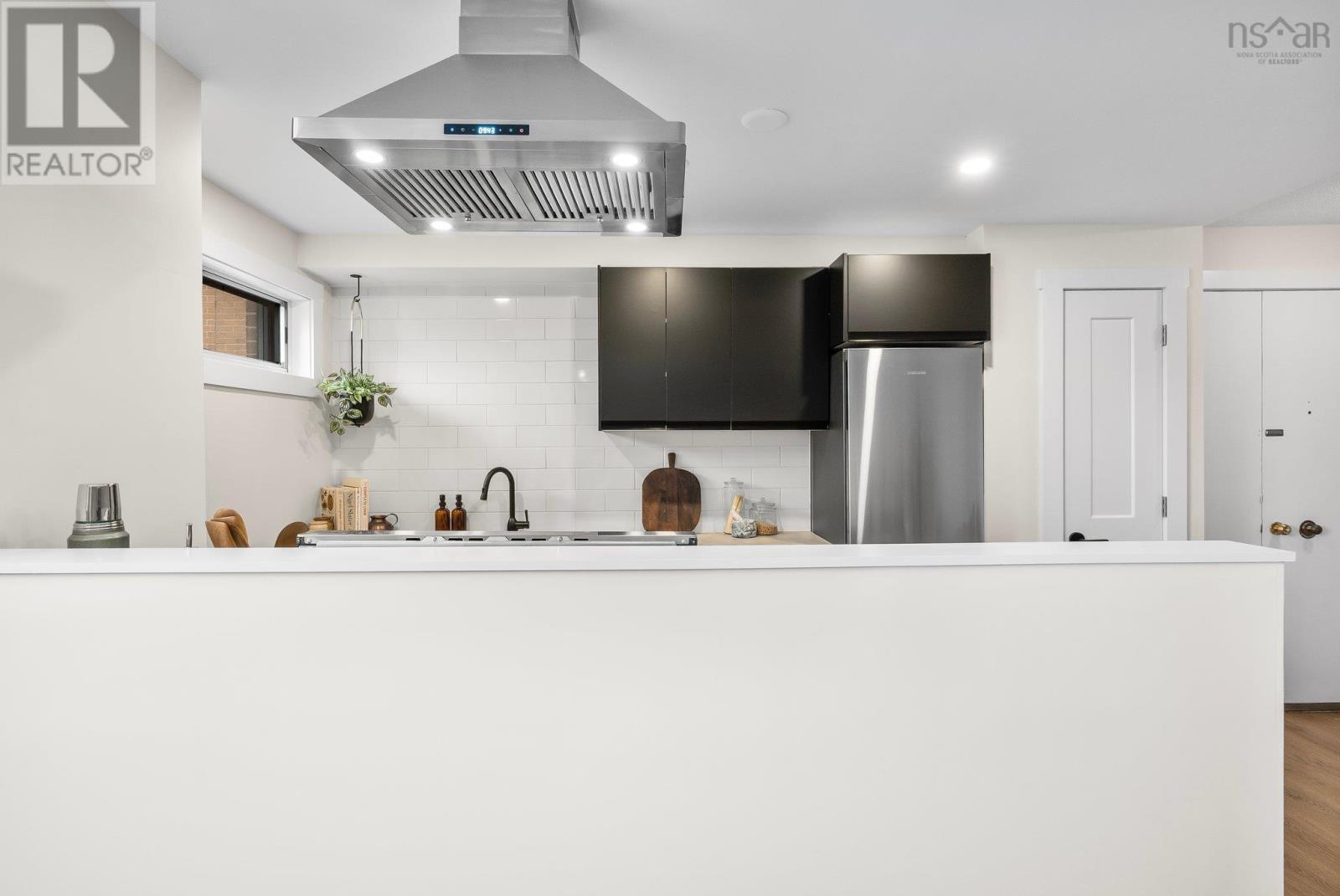 












401 5959 Spring Garden Road

,
Halifax,




Nova Scotia
B3H1Y4

