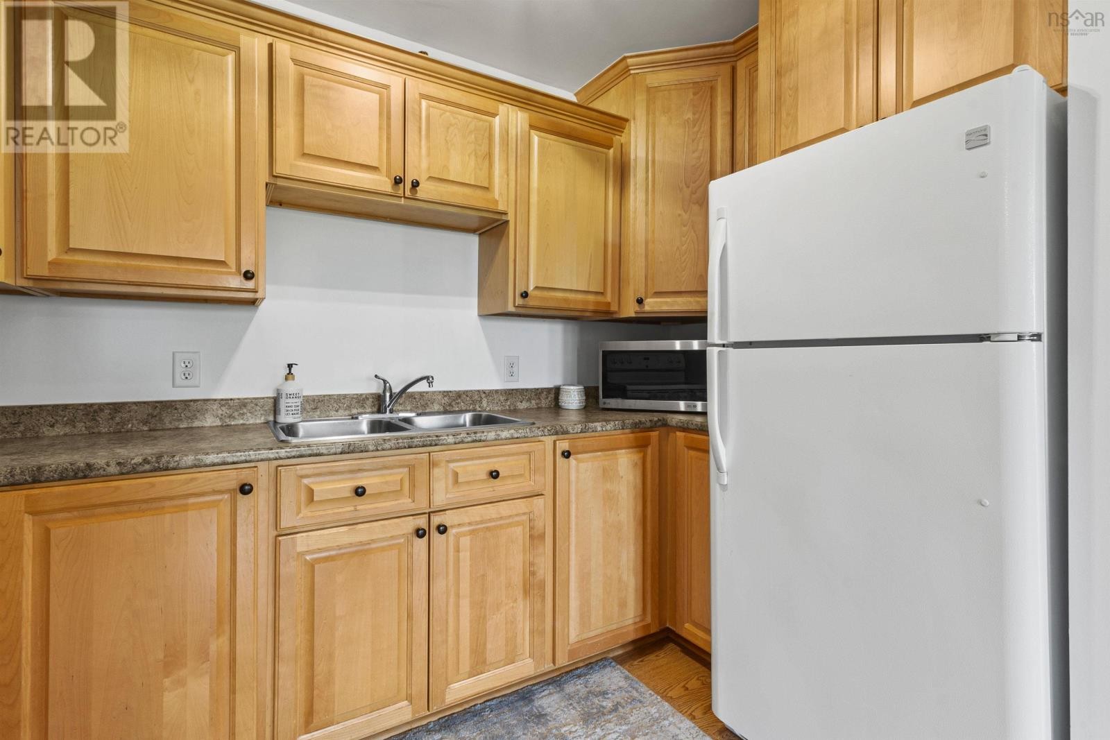 












303 178 Rutledge Street

,
Bedford,




Nova Scotia
B4A1X6

