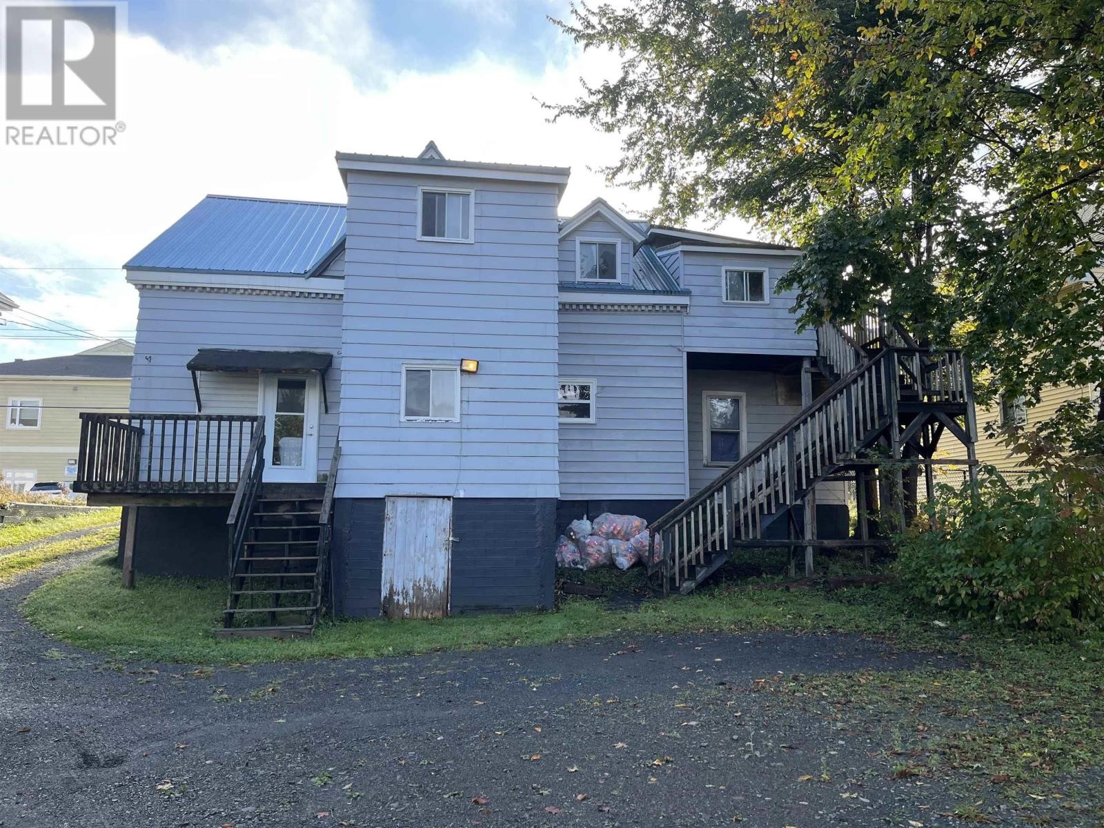 












357-359 MacDonald Street

,
New Glasgow,




Nova Scotia
B2H2V3

