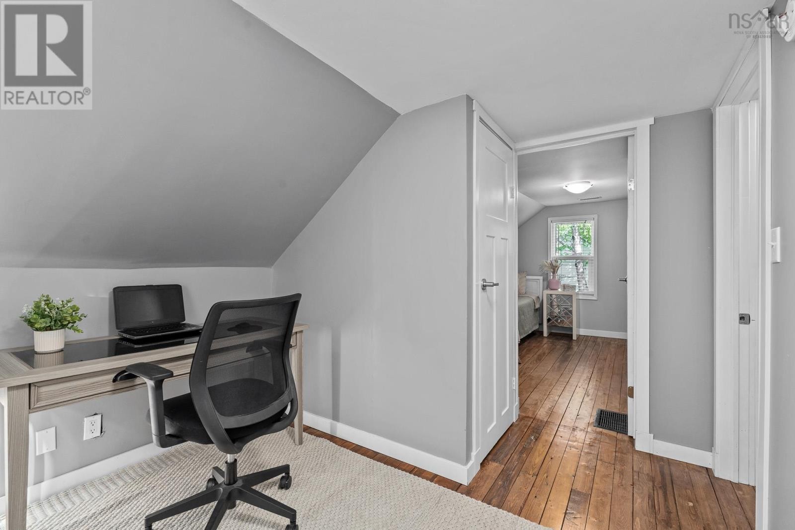 












7 Brook Street

,
Bedford,




Nova Scotia
B4A2H4

