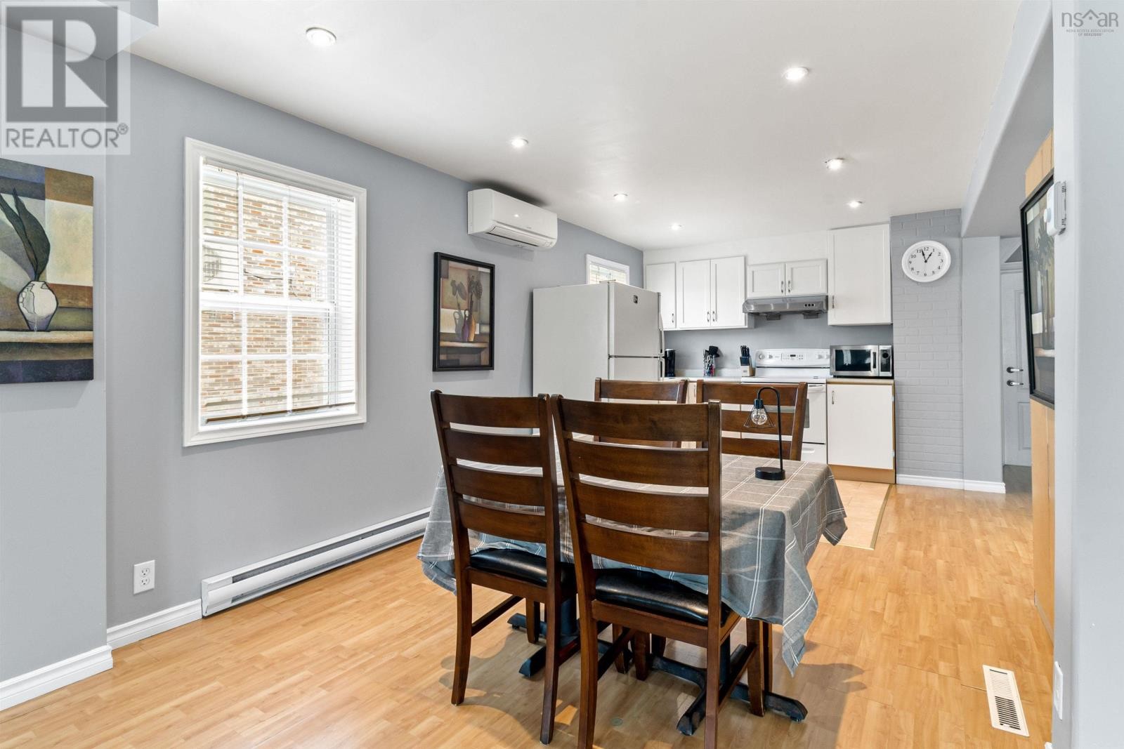 












1596 St. Margaret's Bay Road

,
Lakeside,




Nova Scotia
B3T1B2

