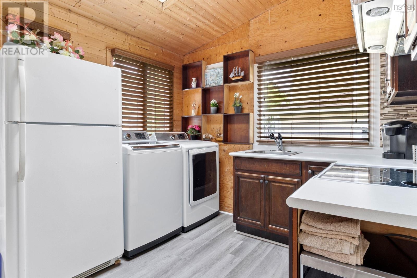 












1596 St. Margaret's Bay Road

,
Lakeside,




Nova Scotia
B3T1B2

