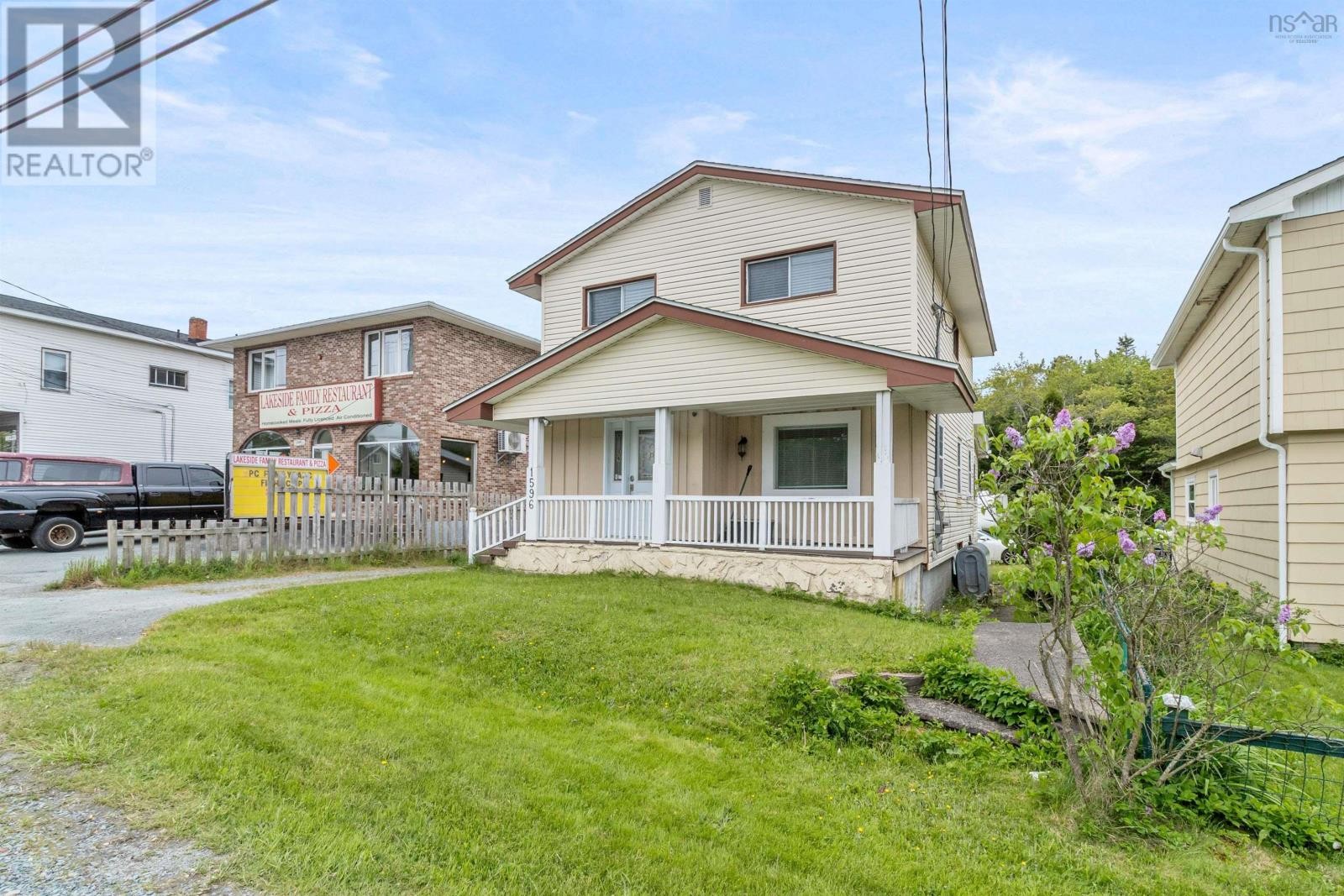 












1596 St. Margaret's Bay Road

,
Lakeside,




Nova Scotia
B3T1B2

