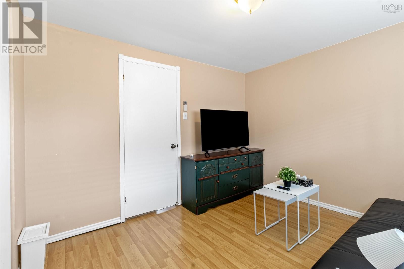 












1596 St. Margaret's Bay Road

,
Lakeside,




Nova Scotia
B3T1B2

