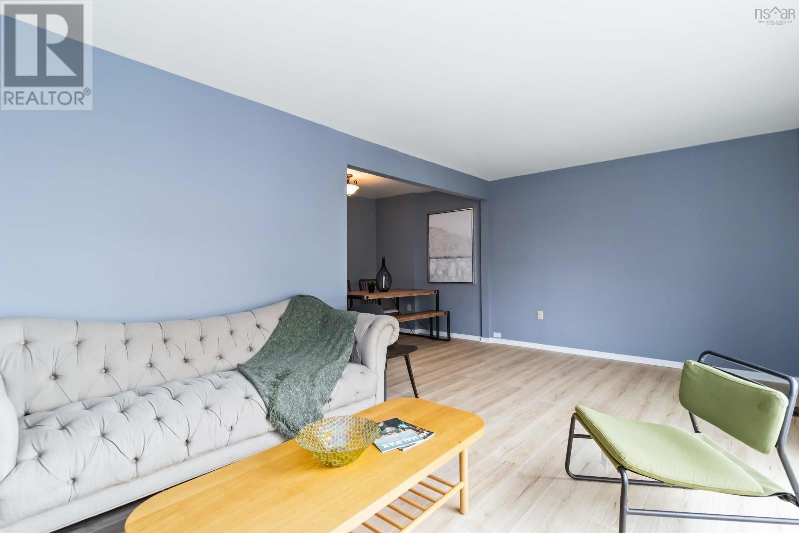 












4 Forestside Crescent

,
Halifax,




Nova Scotia
B3M1M4

