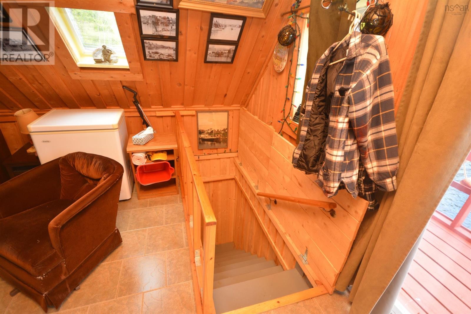 












1570 John Brackett Drive

,
Herring Cove,







Nova Scotia
B3V1G8

