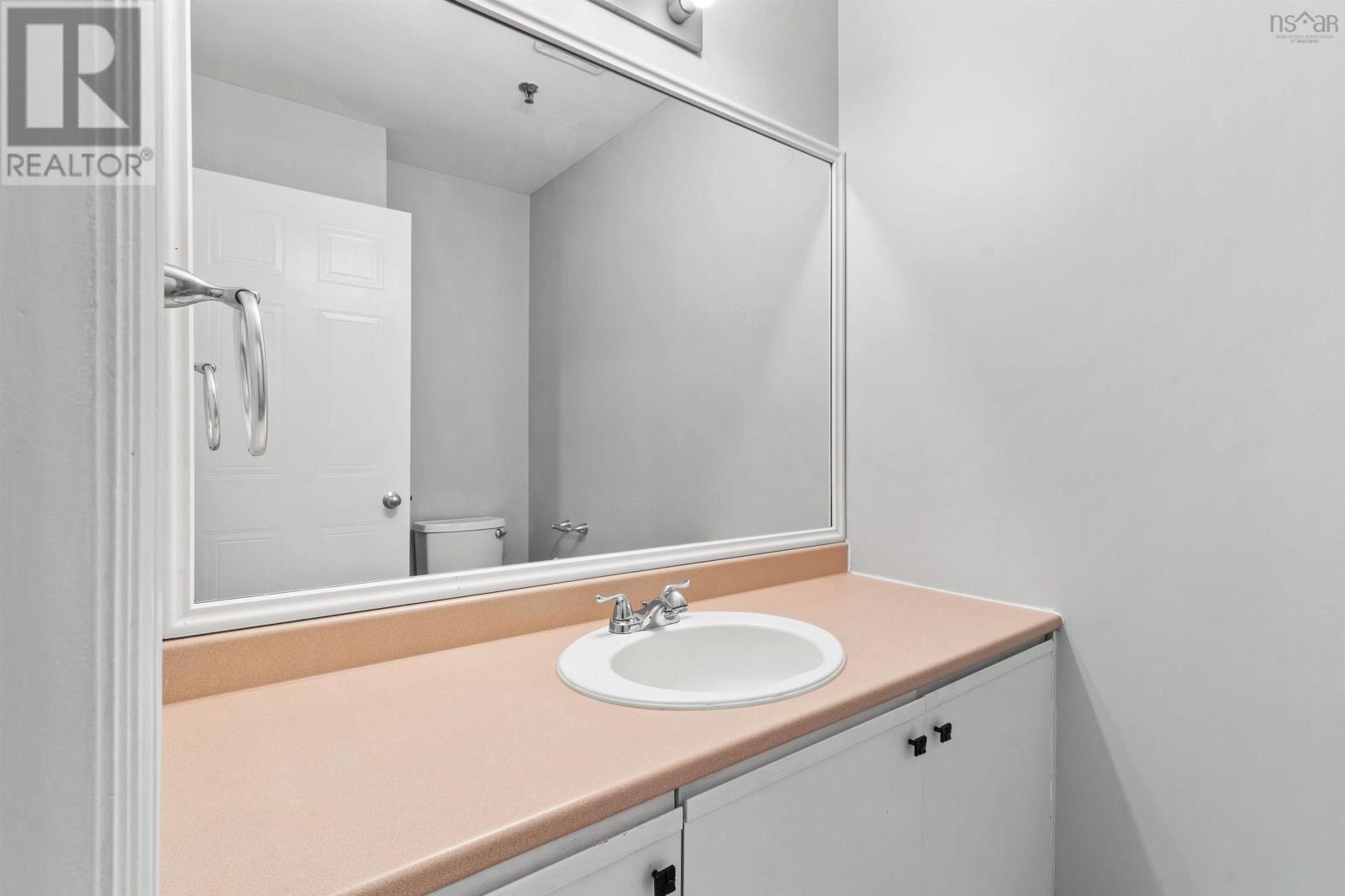 












304 3330 Westerwald Street

,
Halifax,




Nova Scotia
B3N2R7

