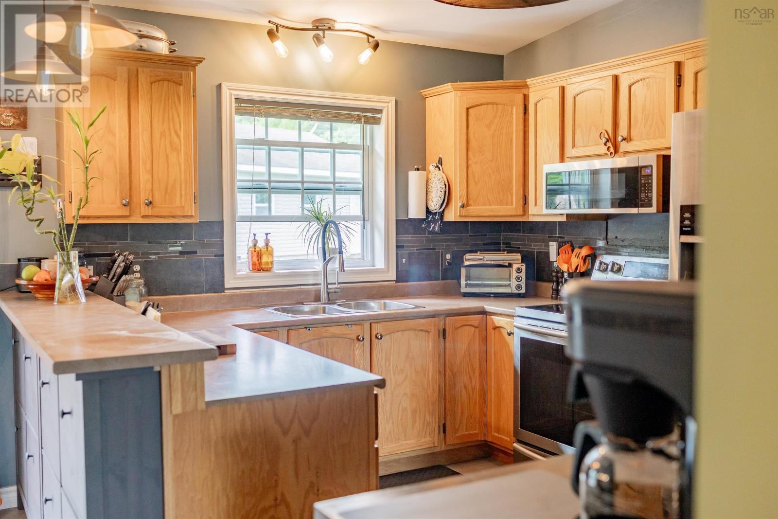 












34 Mary Drive

,
Greenhill,




Nova Scotia
B0K2A0

