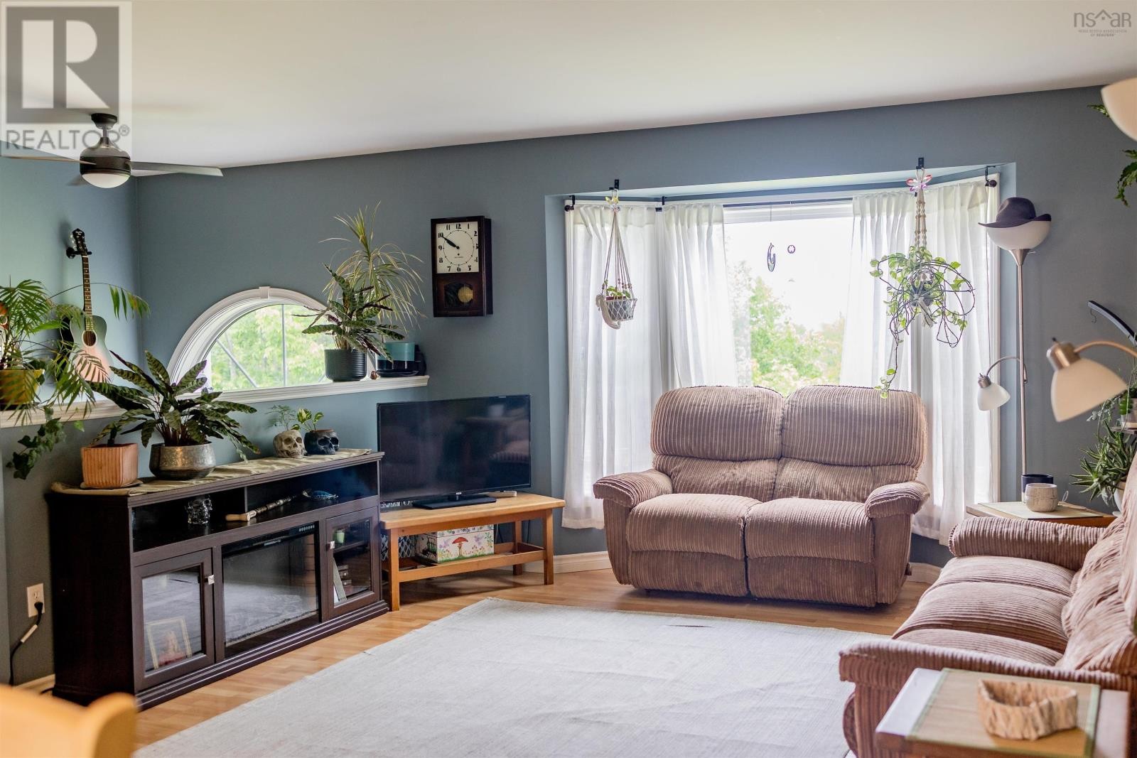 












34 Mary Drive

,
Greenhill,




Nova Scotia
B0K2A0

