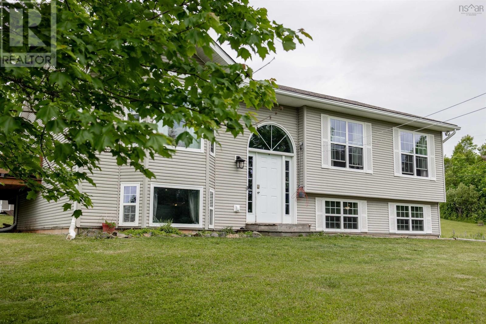 












34 Mary Drive

,
Greenhill,




Nova Scotia
B0K2A0

