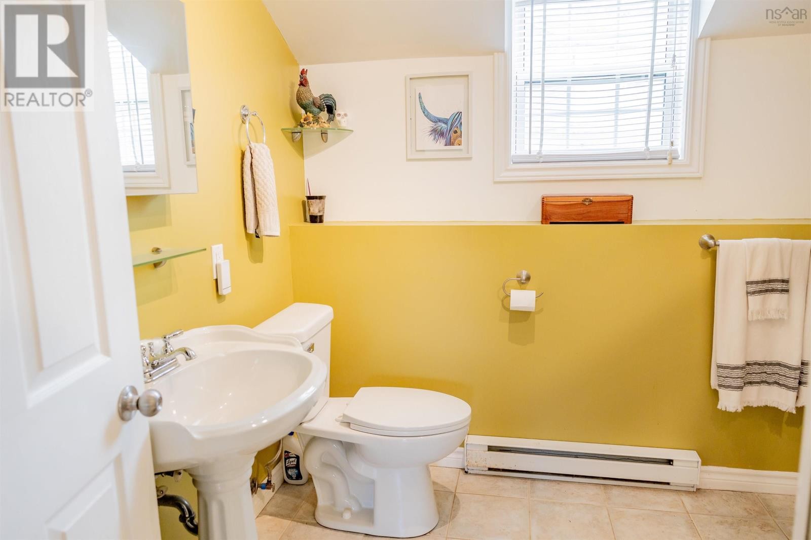 












34 Mary Drive

,
Greenhill,




Nova Scotia
B0K2A0

