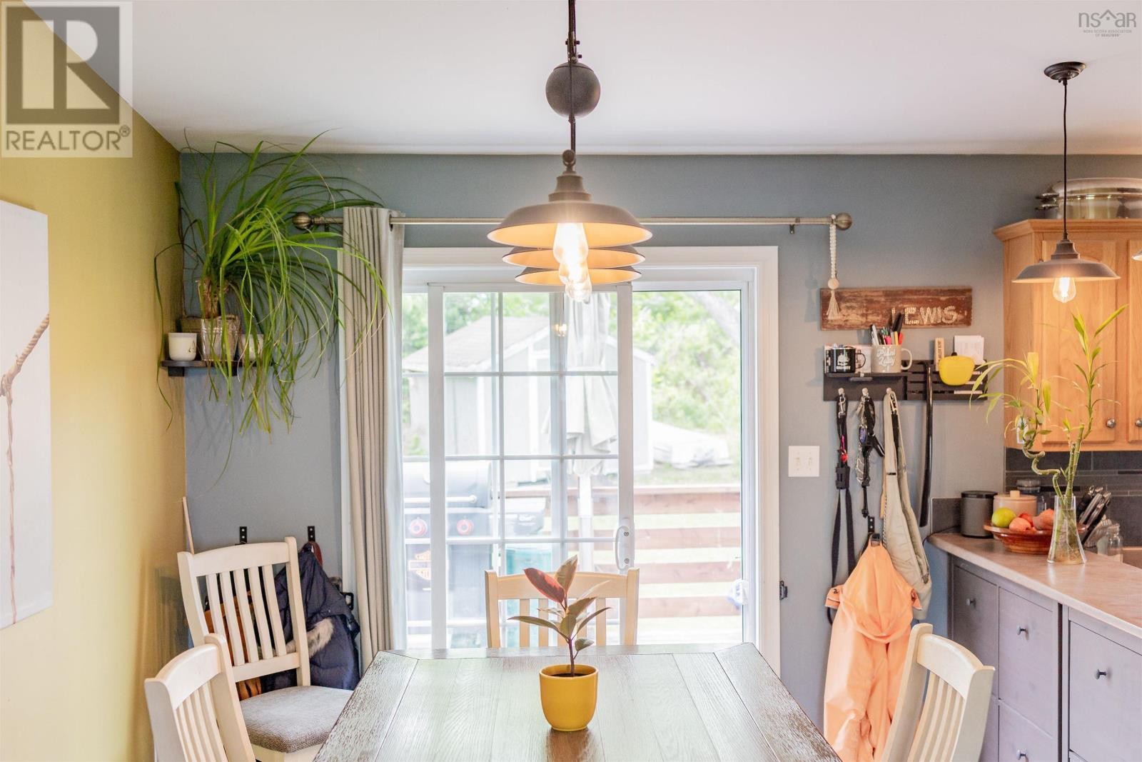 












34 Mary Drive

,
Greenhill,




Nova Scotia
B0K2A0

