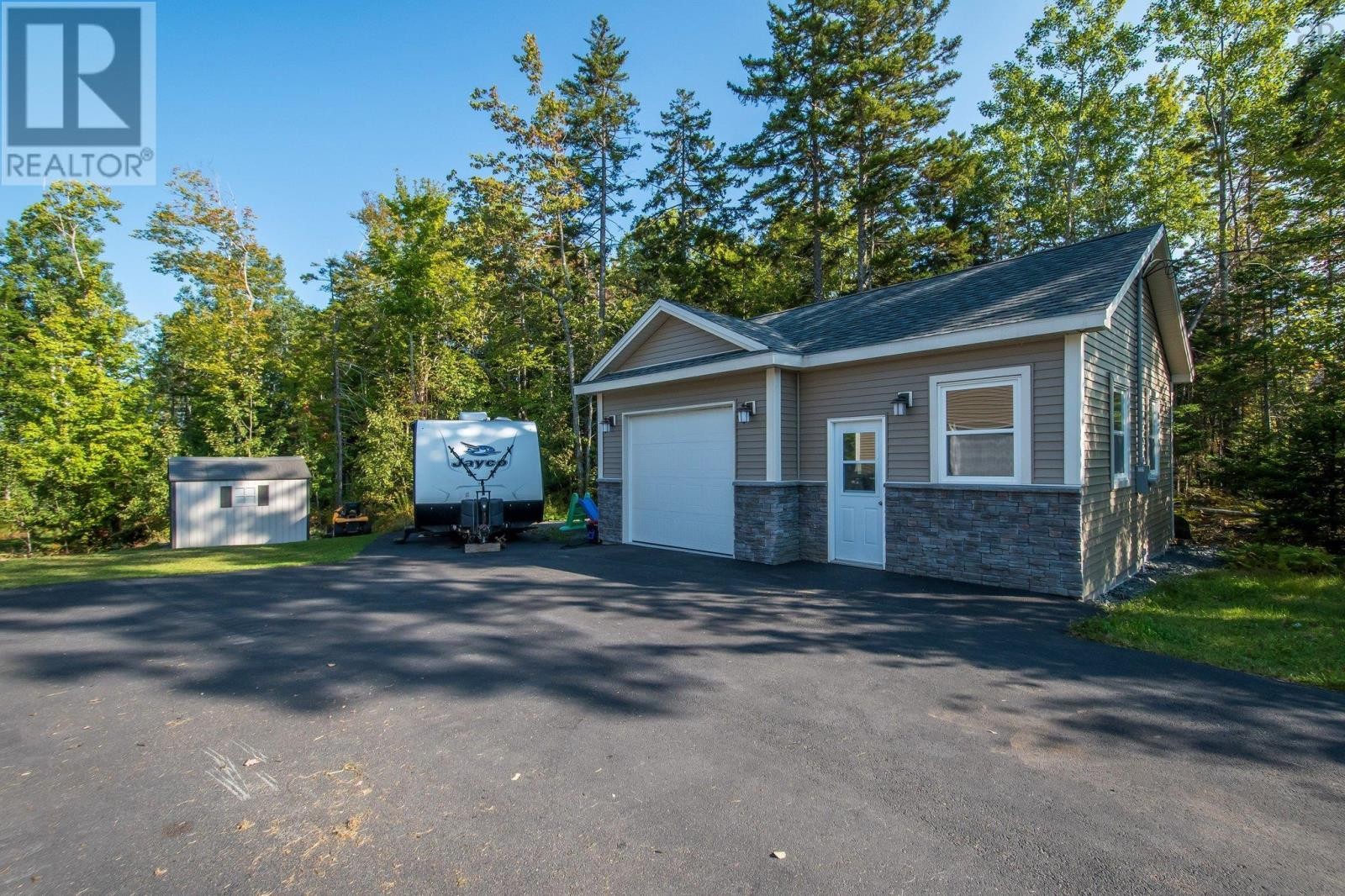 












110 Coulter Crescent

,
Oakfield,




Nova Scotia
B2T0N4


