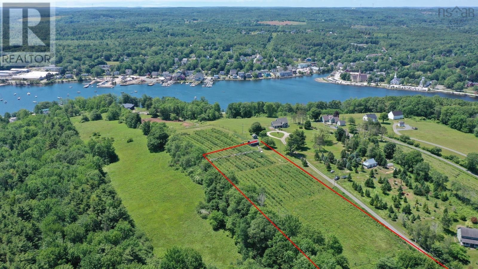 












Lot 1 Highway 3

,
Mahone Bay,







Nova Scotia
B0J2E0

