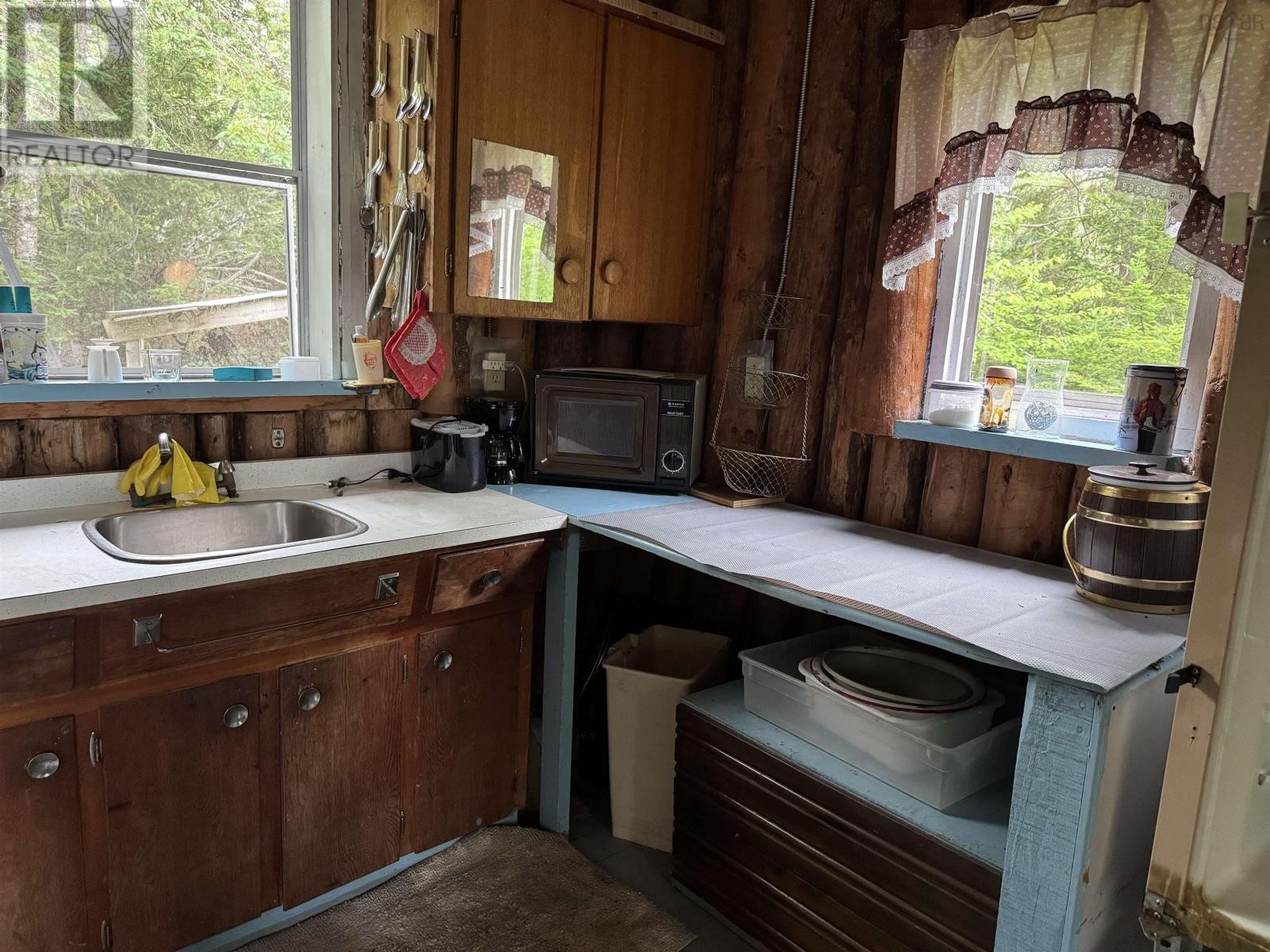 












600 Reid Station Road

,
South Branch,







Nova Scotia
B0N2P0

