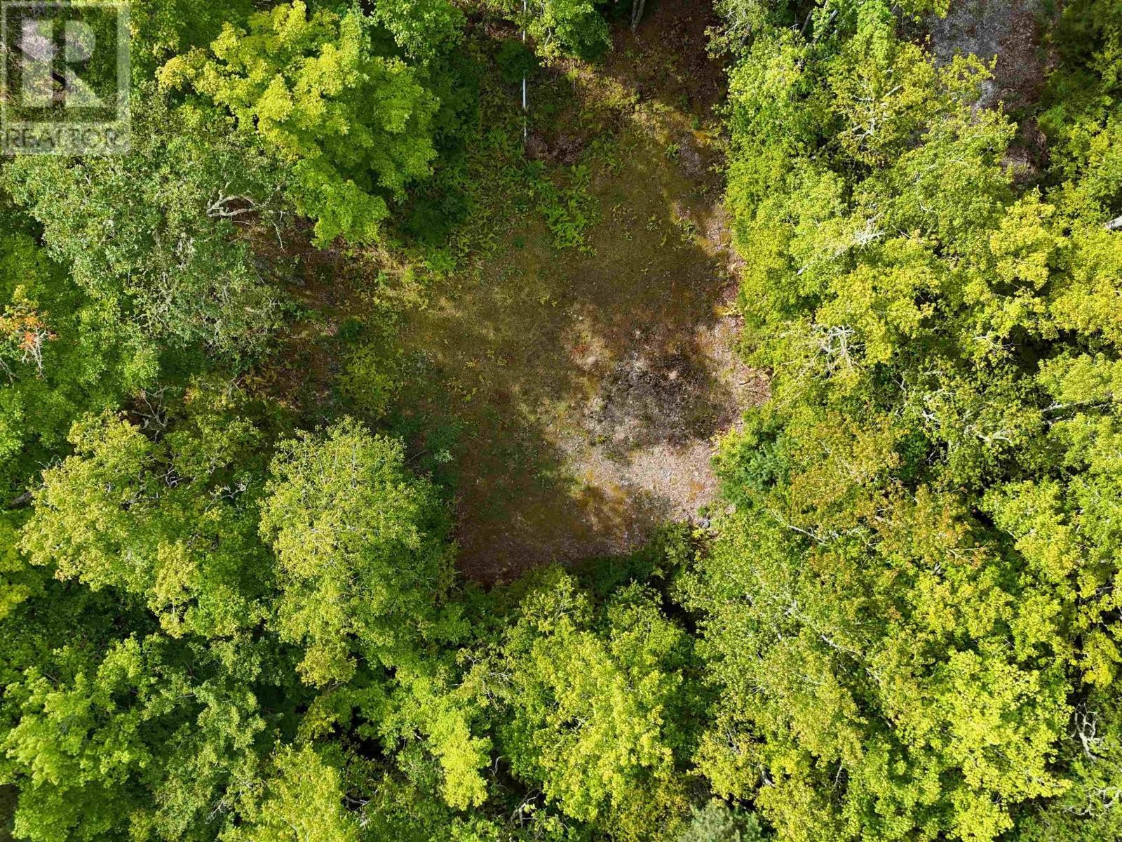 












37 148 Uhlman Point Road

,
Molega North,







Nova Scotia
B0T1X0

