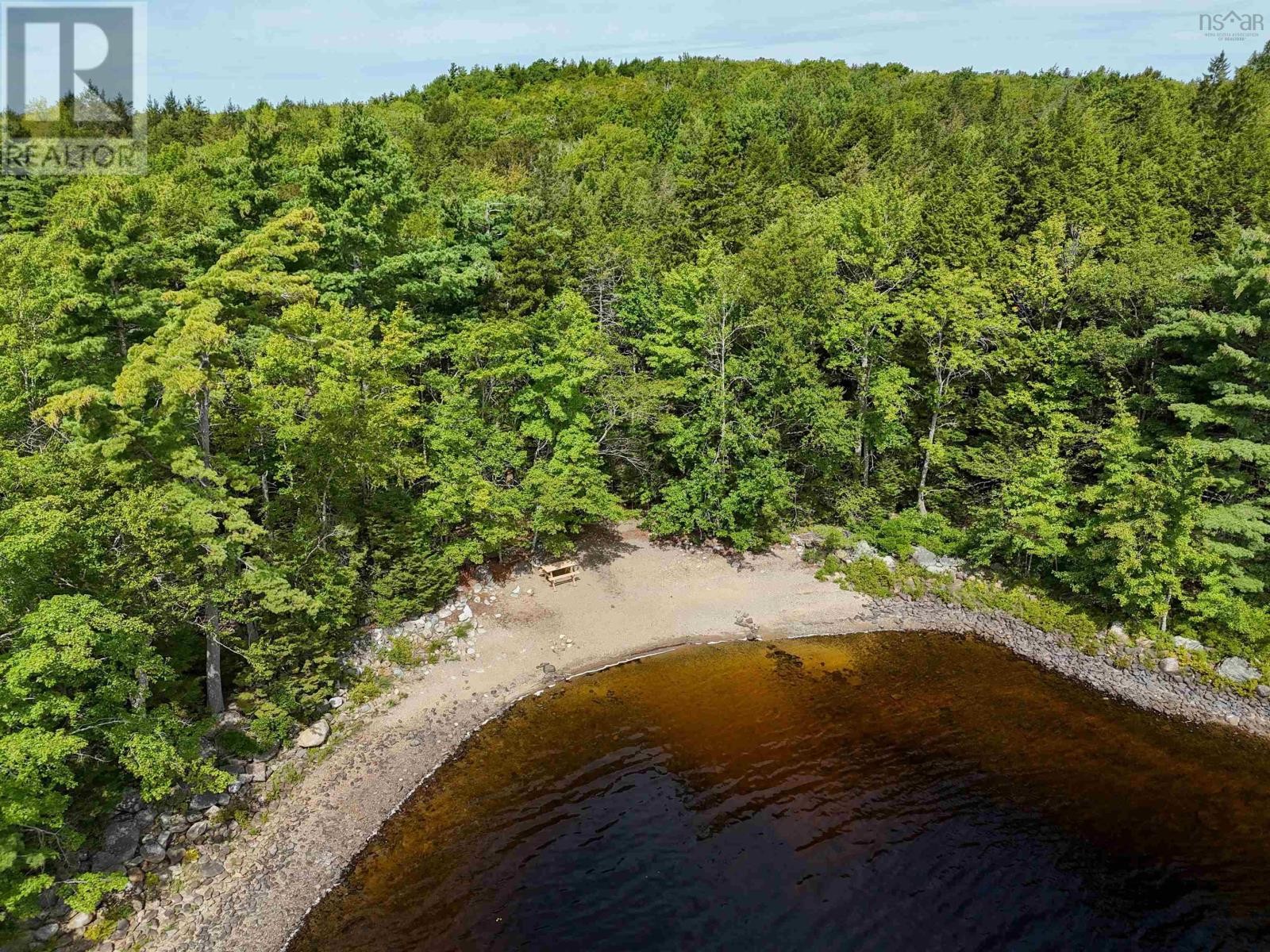 












35 142 Uhlman Point Road

,
Molega North,







Nova Scotia
B0T1X0

