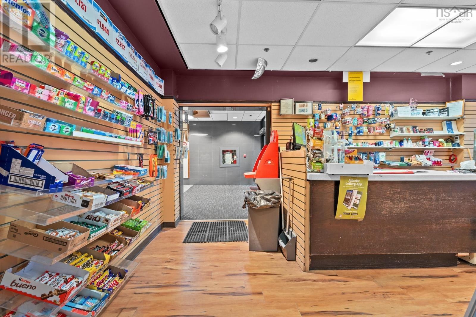 












1701 Hollis Street

,
Halifax,




Nova Scotia
B3J3M8

