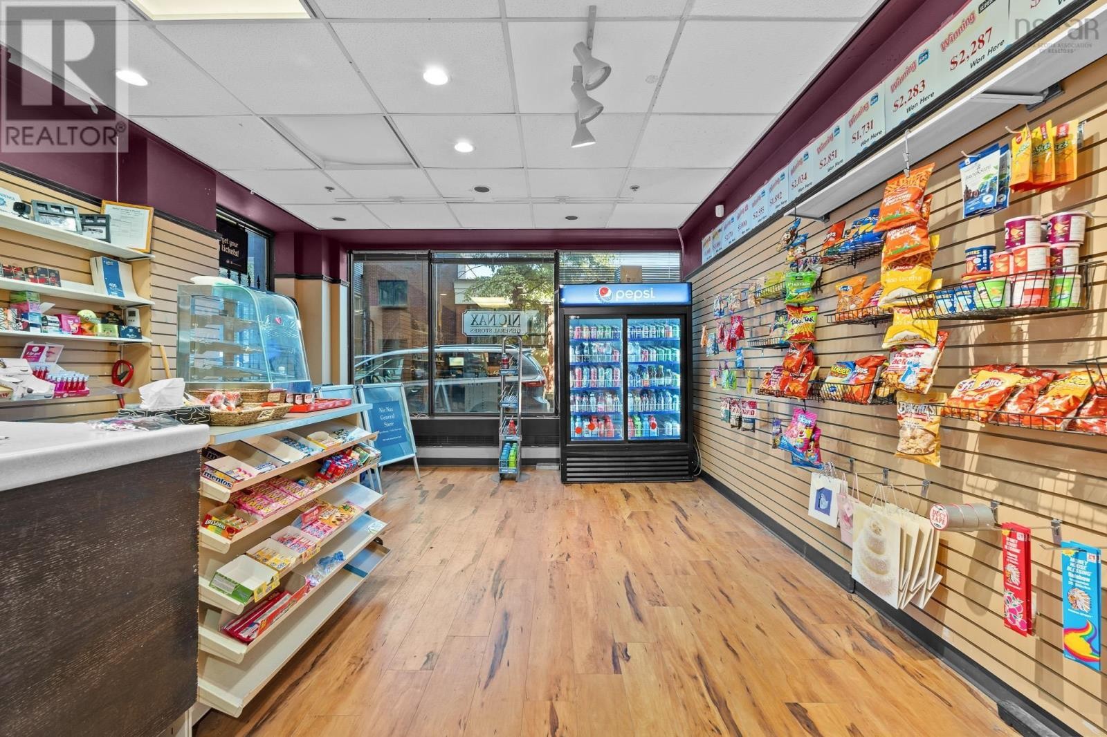 












1701 Hollis Street

,
Halifax,




Nova Scotia
B3J3M8

