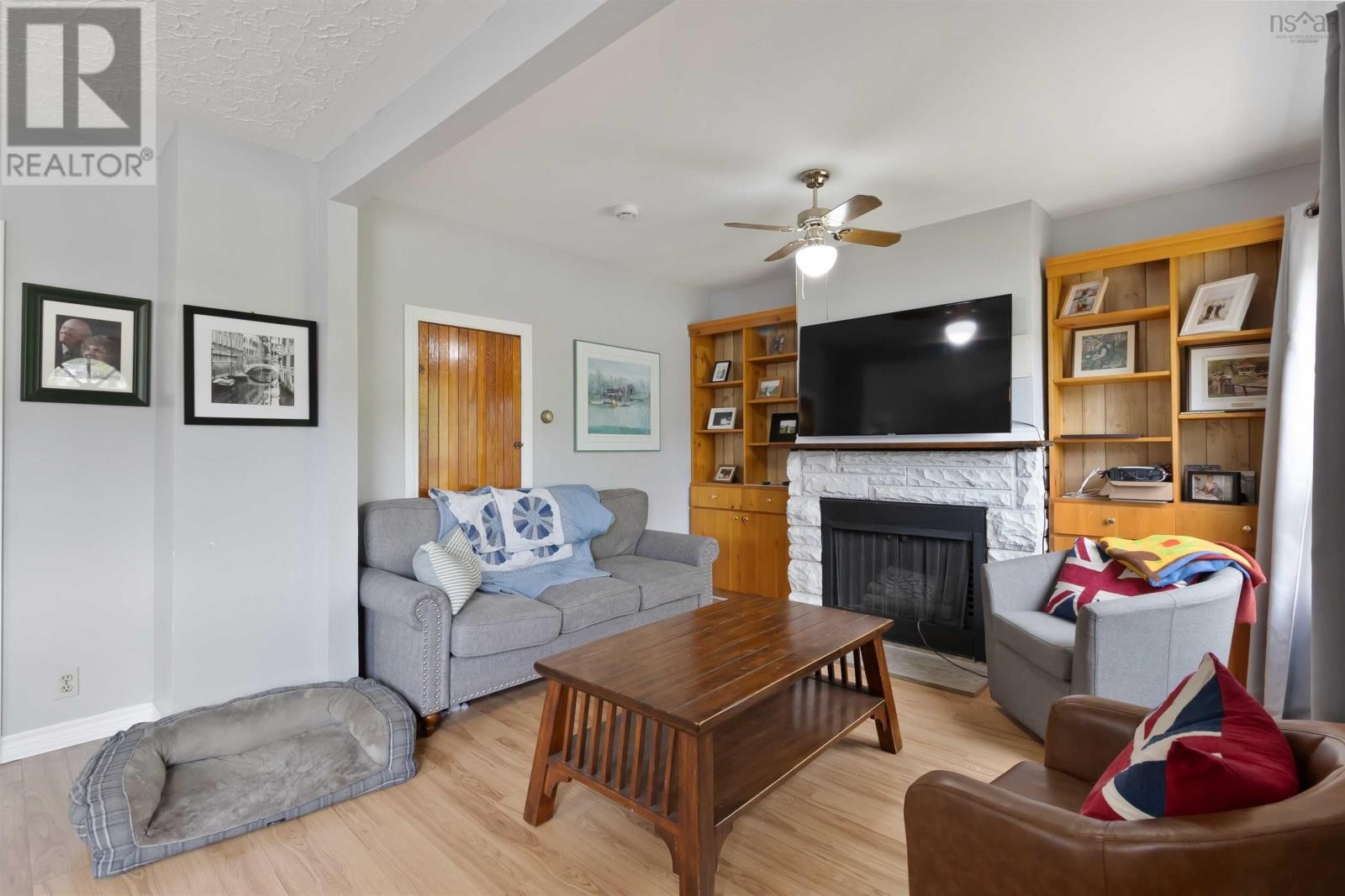 












24 Woodlawn Road

,
Dartmouth,




Nova Scotia
B2W2R6

