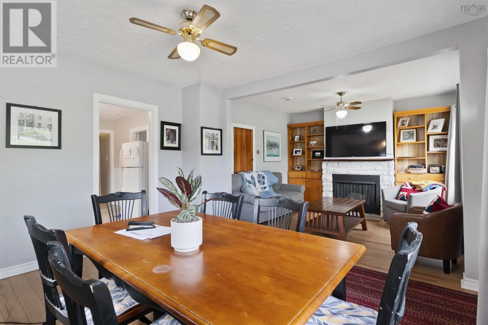 












24 Woodlawn Road

,
Dartmouth,




Nova Scotia
B2W2R6

