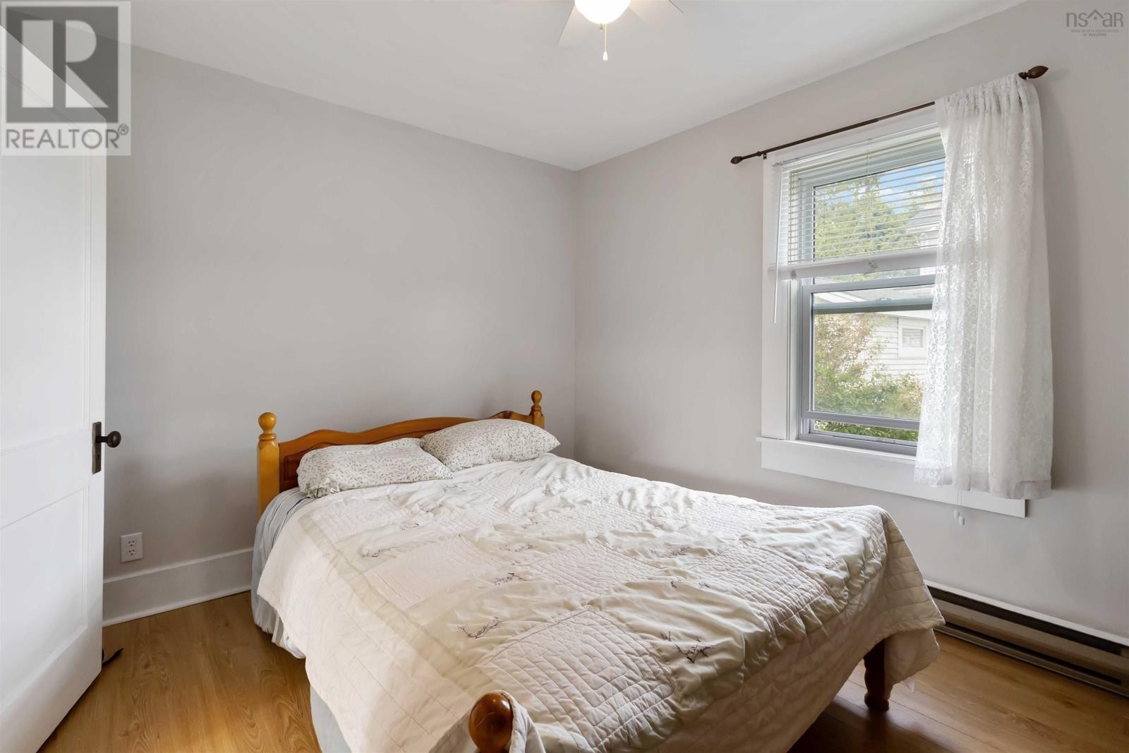 












24 Woodlawn Road

,
Dartmouth,




Nova Scotia
B2W2R6

