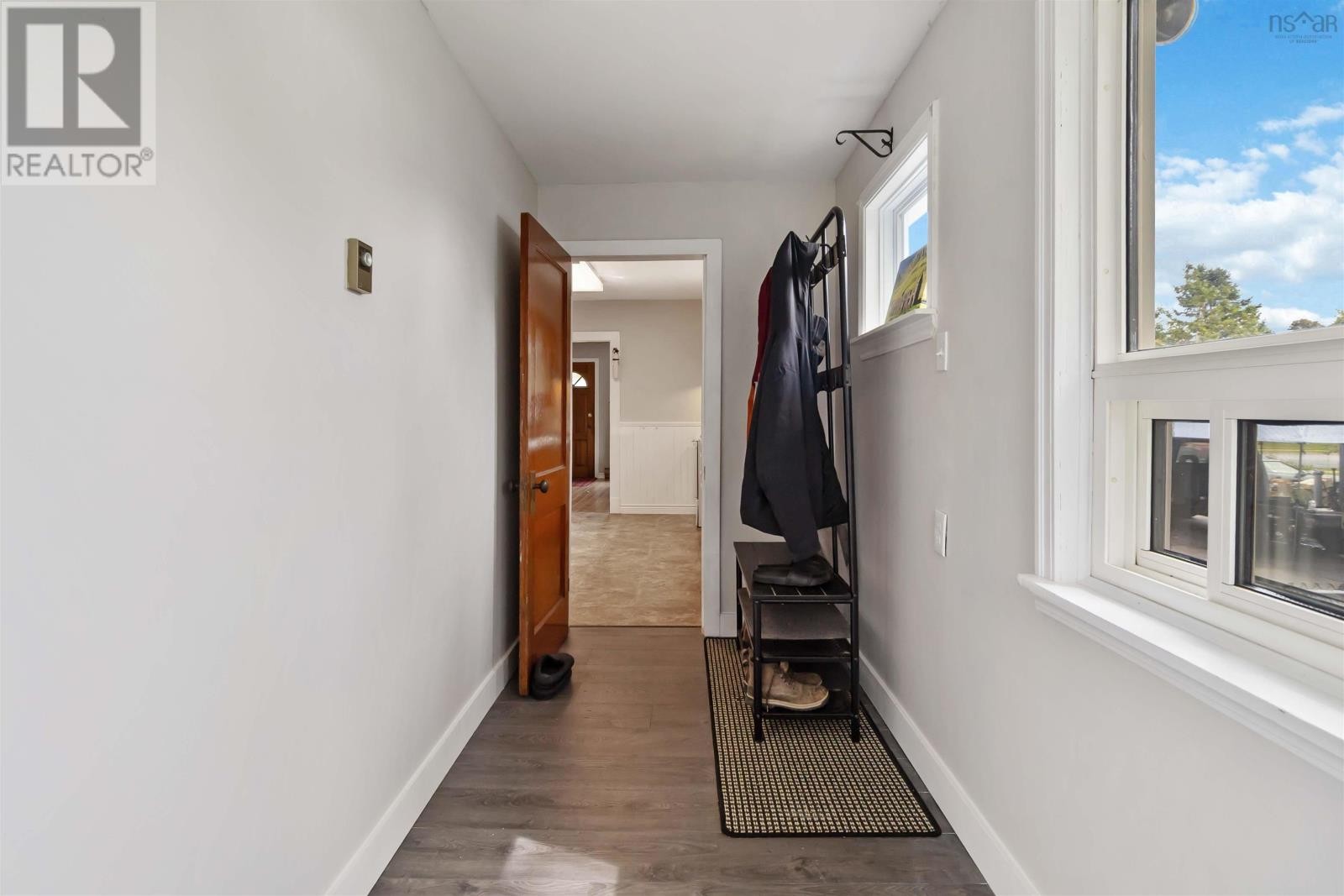 












24 Woodlawn Road

,
Dartmouth,




Nova Scotia
B2W2R6

