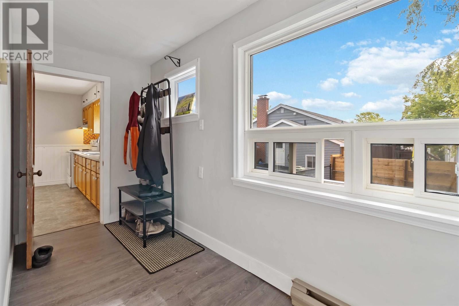 












24 Woodlawn Road

,
Dartmouth,




Nova Scotia
B2W2R6

