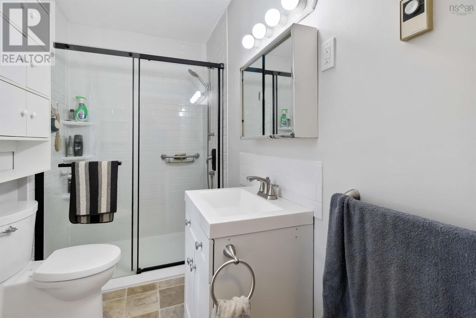 












24 Woodlawn Road

,
Dartmouth,




Nova Scotia
B2W2R6

