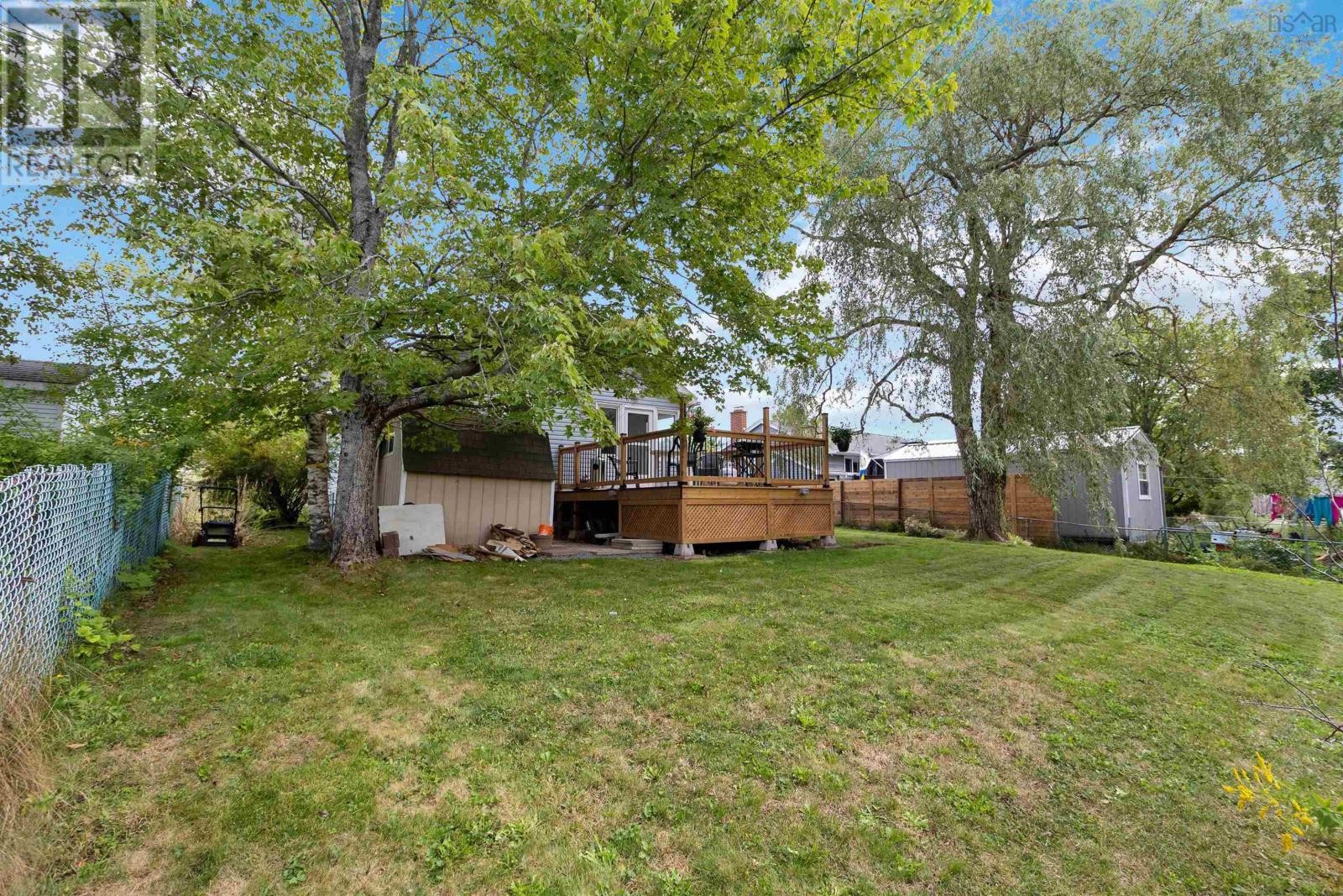 












24 Woodlawn Road

,
Dartmouth,




Nova Scotia
B2W2R6

