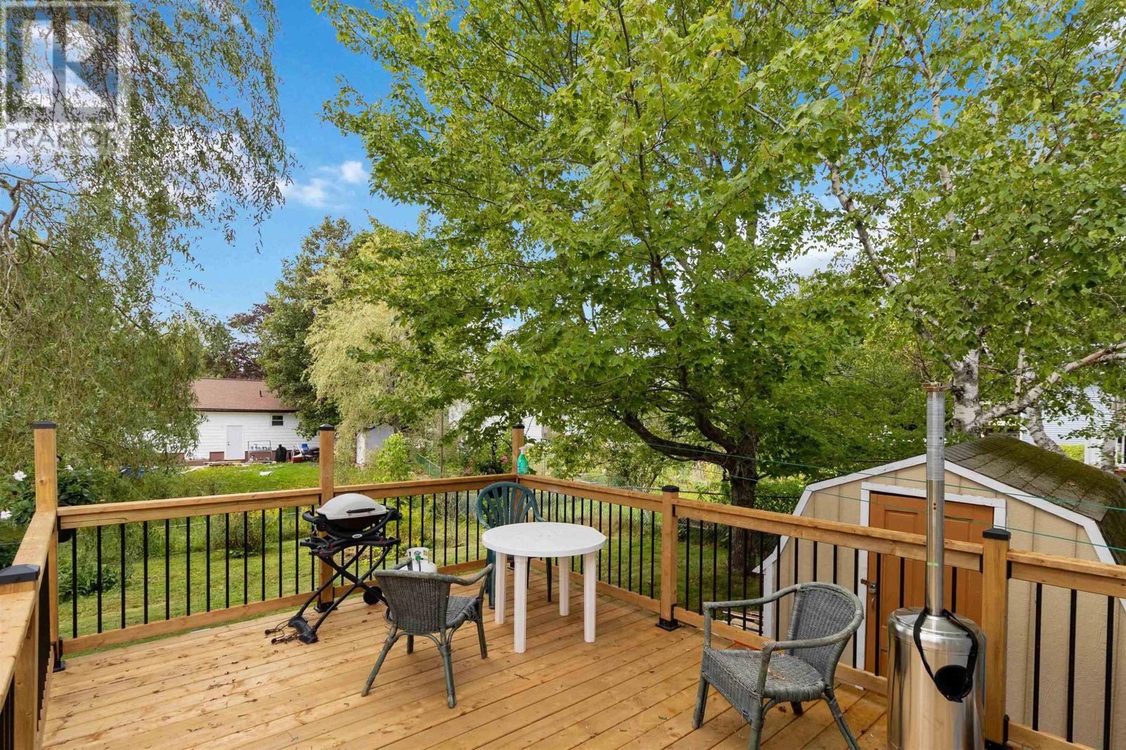 












24 Woodlawn Road

,
Dartmouth,




Nova Scotia
B2W2R6

